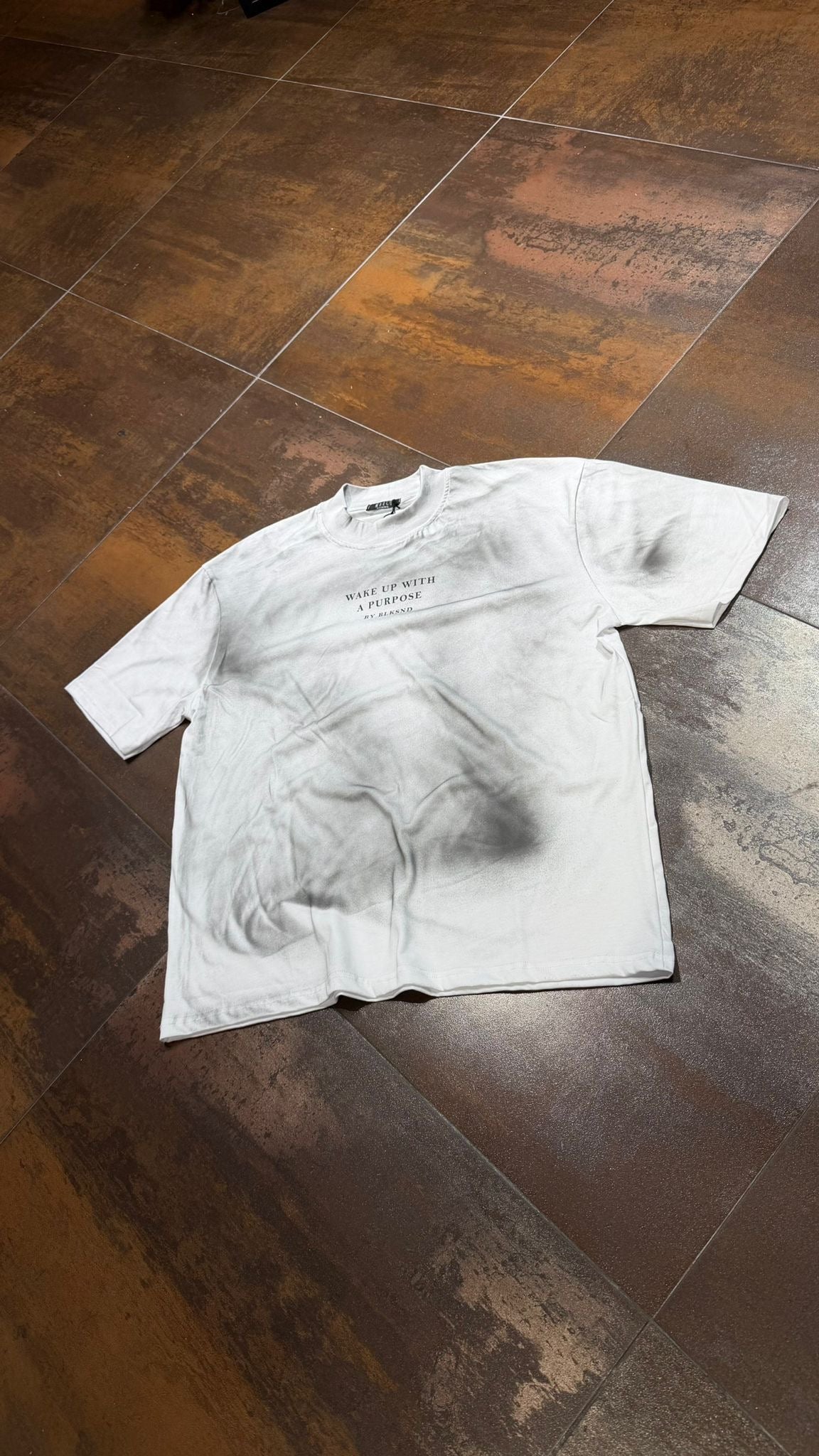 T-SHIRT WAKE UP