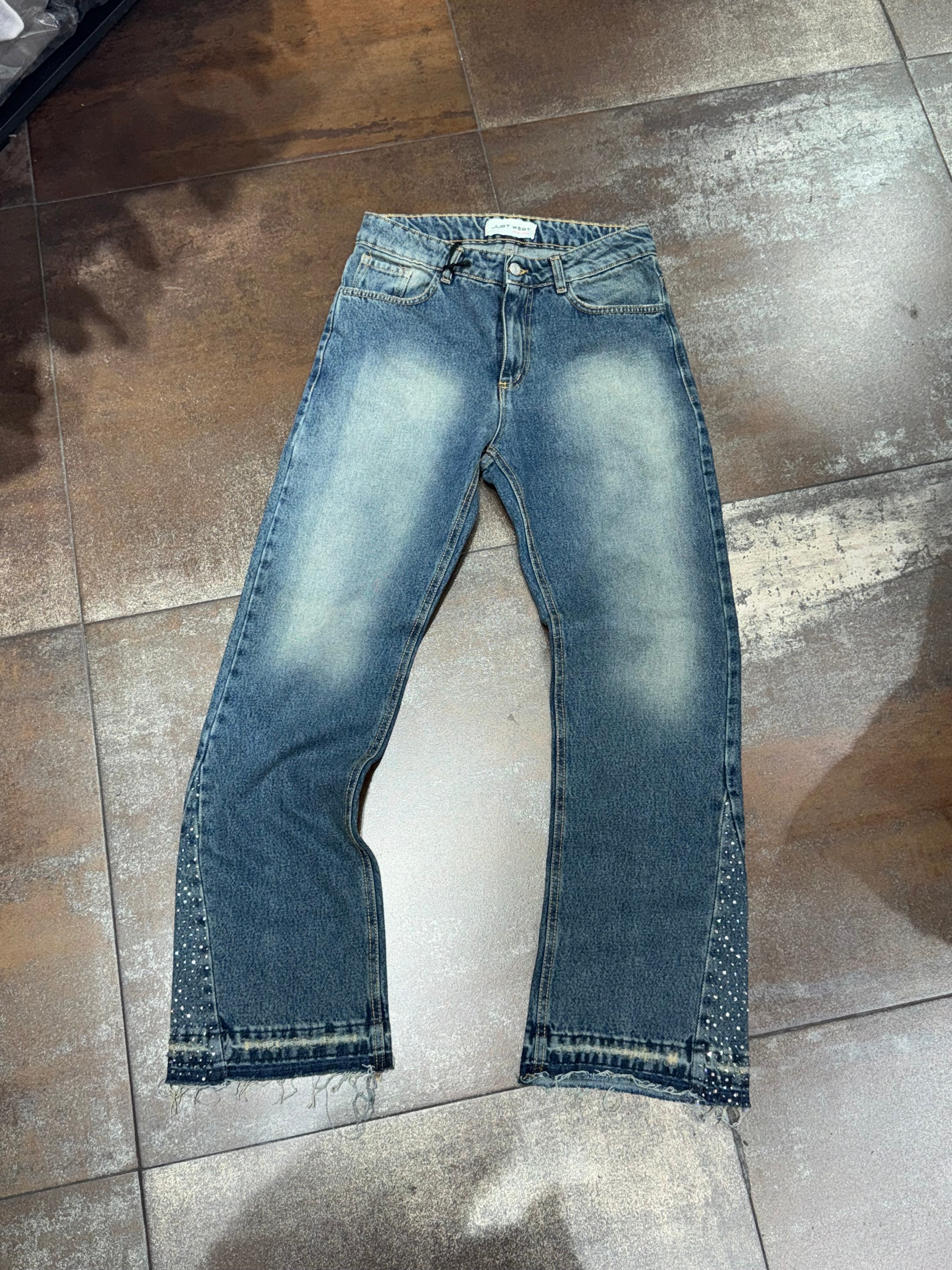 FLARE BLUE DIAMONDS
