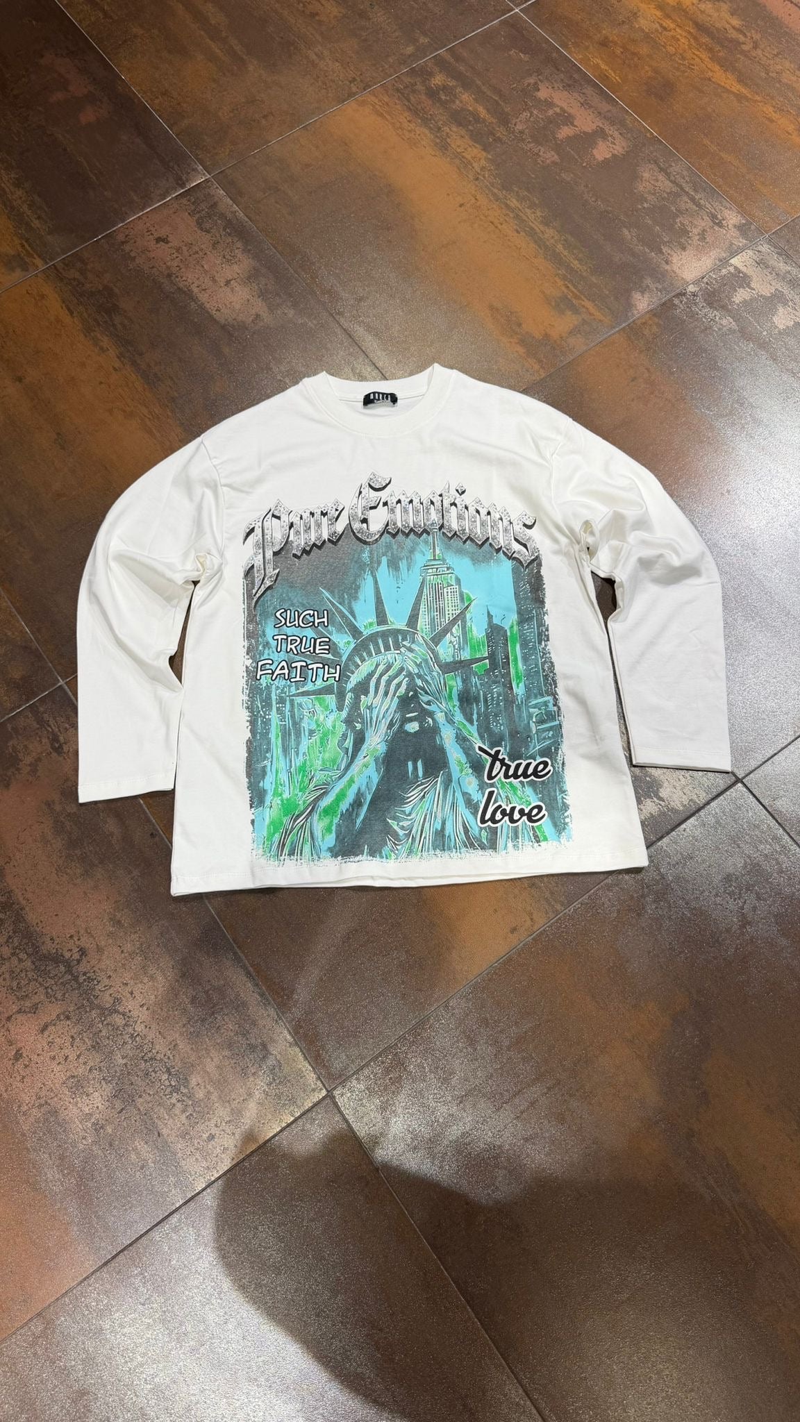 LONGSLEEVE Statue of Liberty