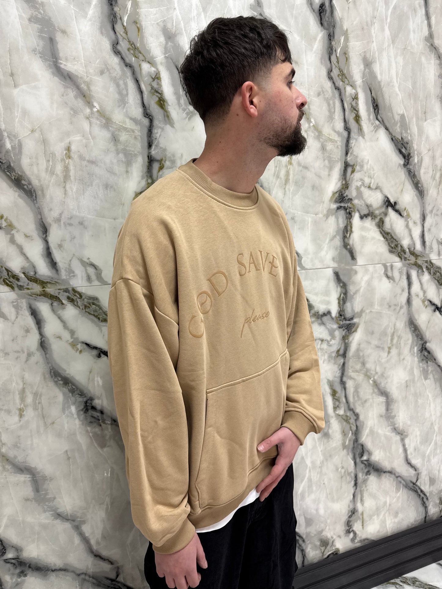 FELPA LOGO GOD SAVE ME BEIGE