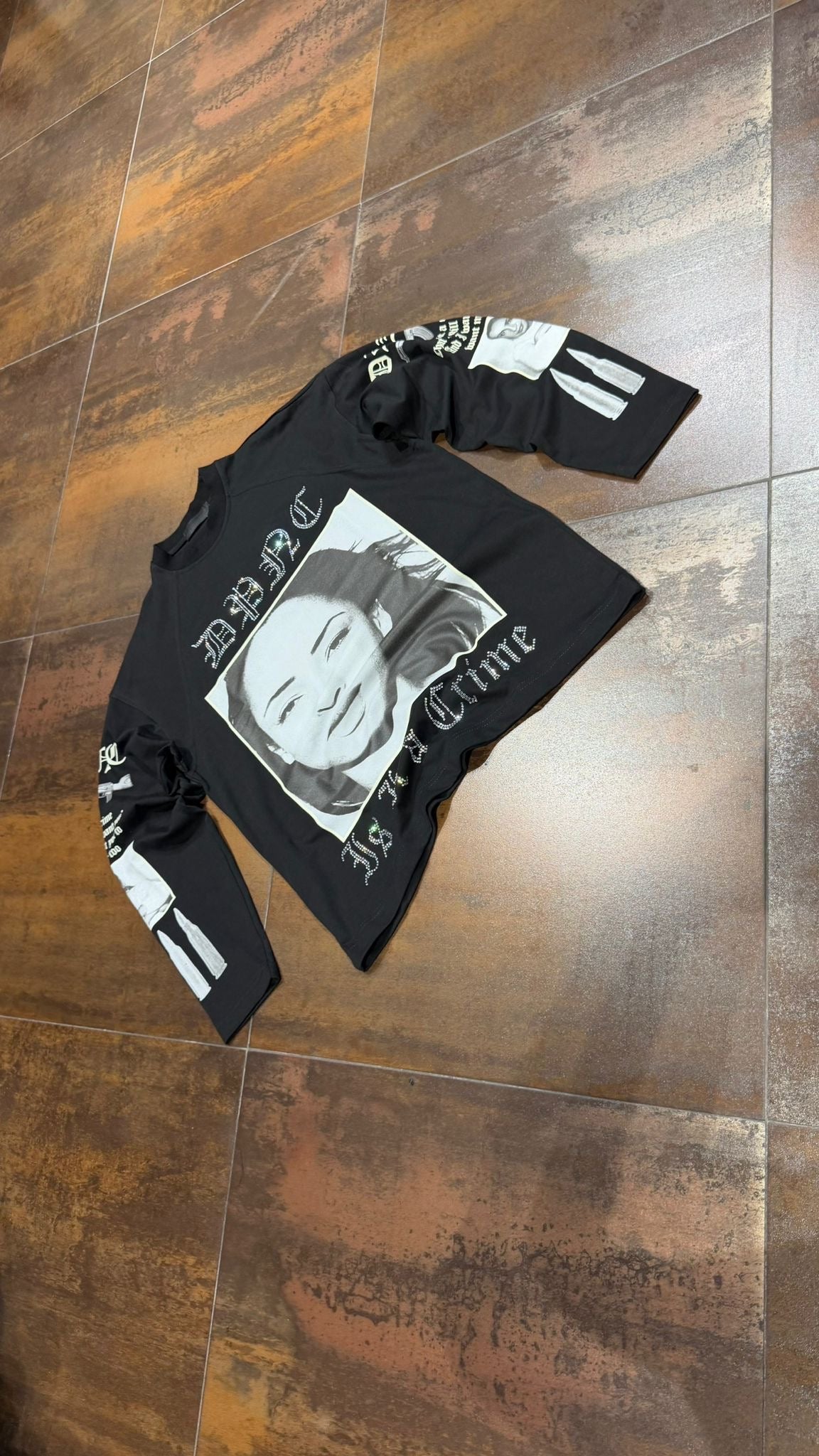 T-SHIRT LONGSLEEVE DEPENDENCIA CRIME