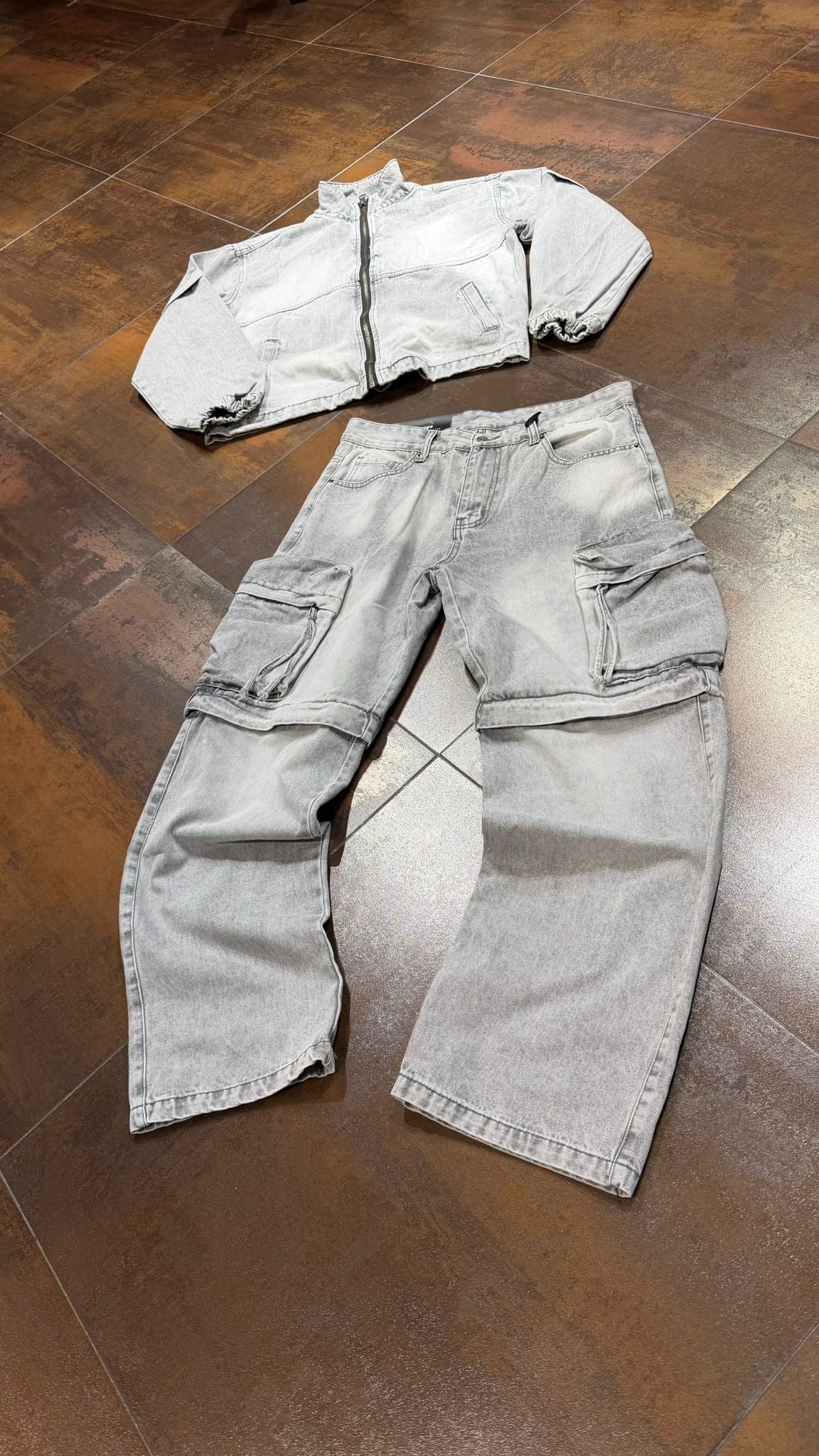 COORDINATO GREY HK