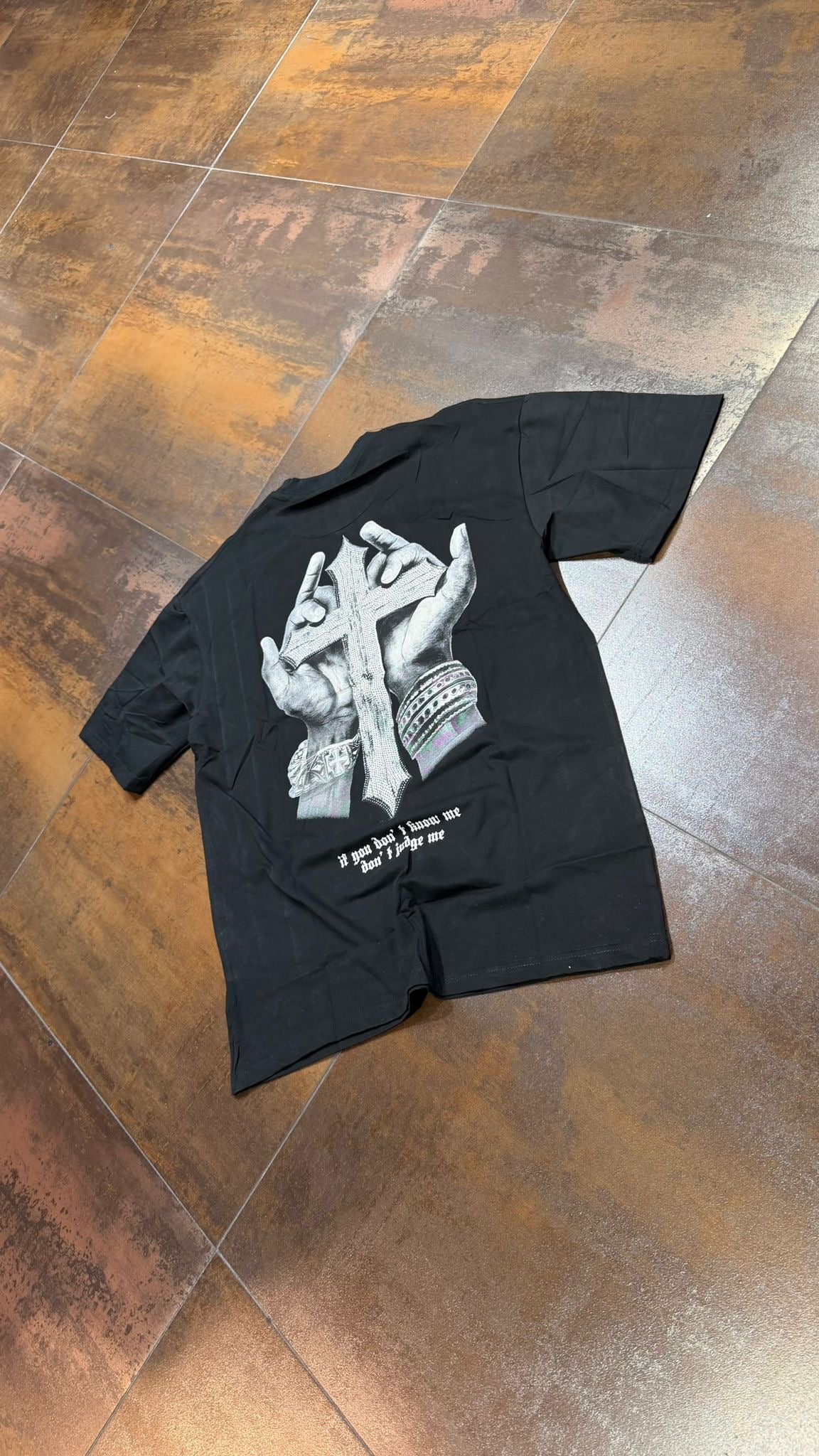 T-SHIRT CREATIVE