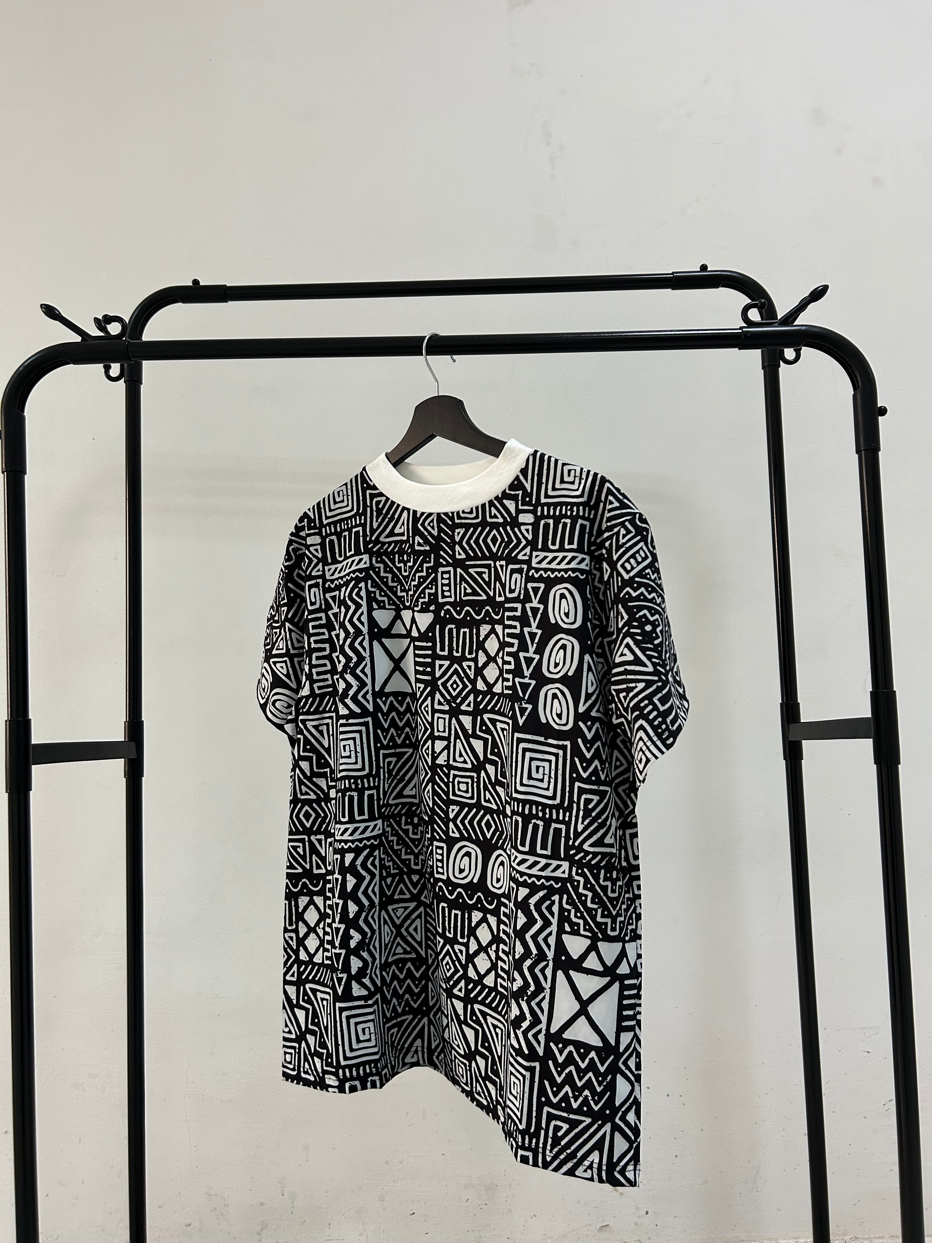 T-SHIRT ESTRATTO TECNICA BIANCO NERA