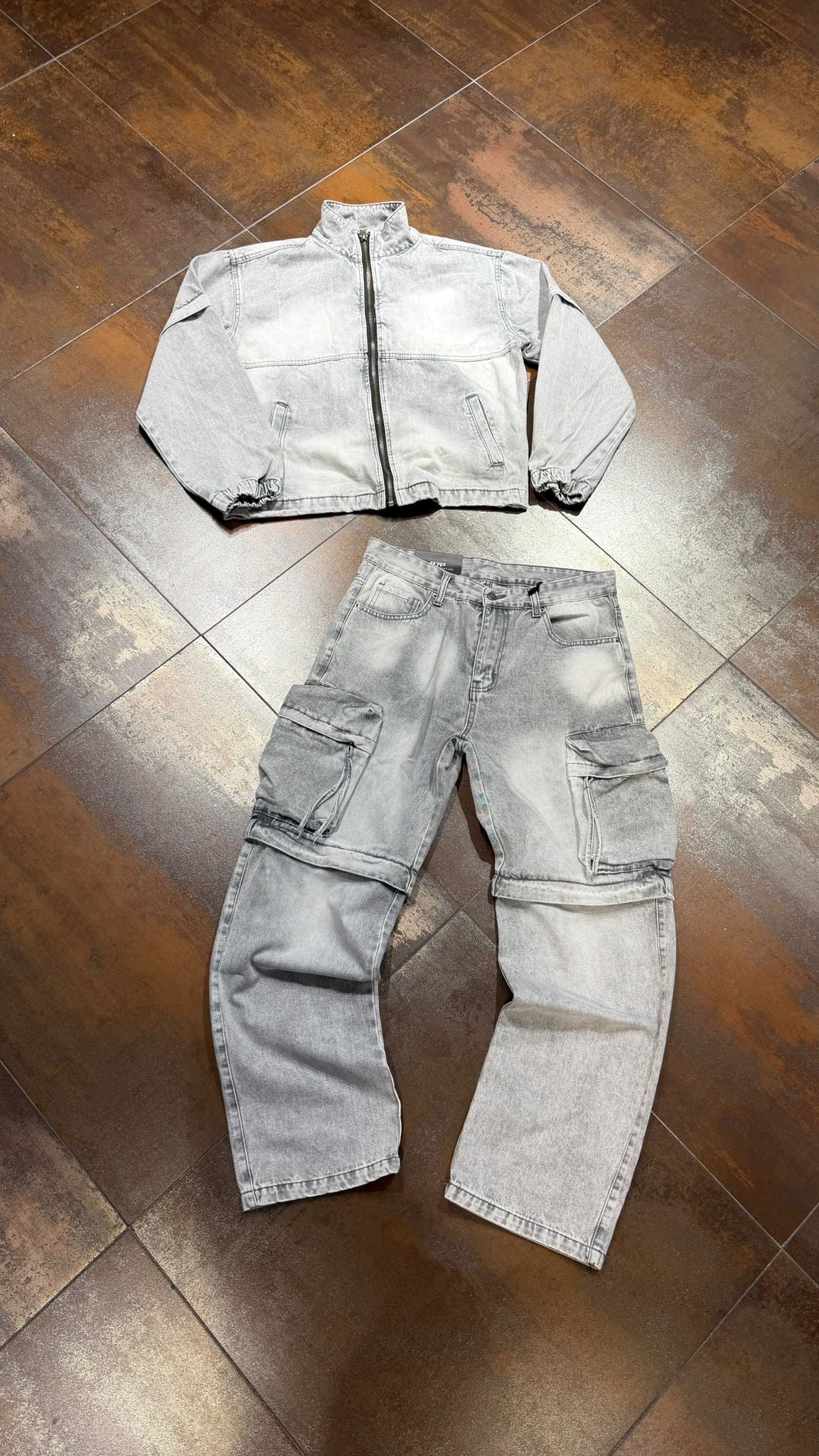 COORDINATO GREY HK