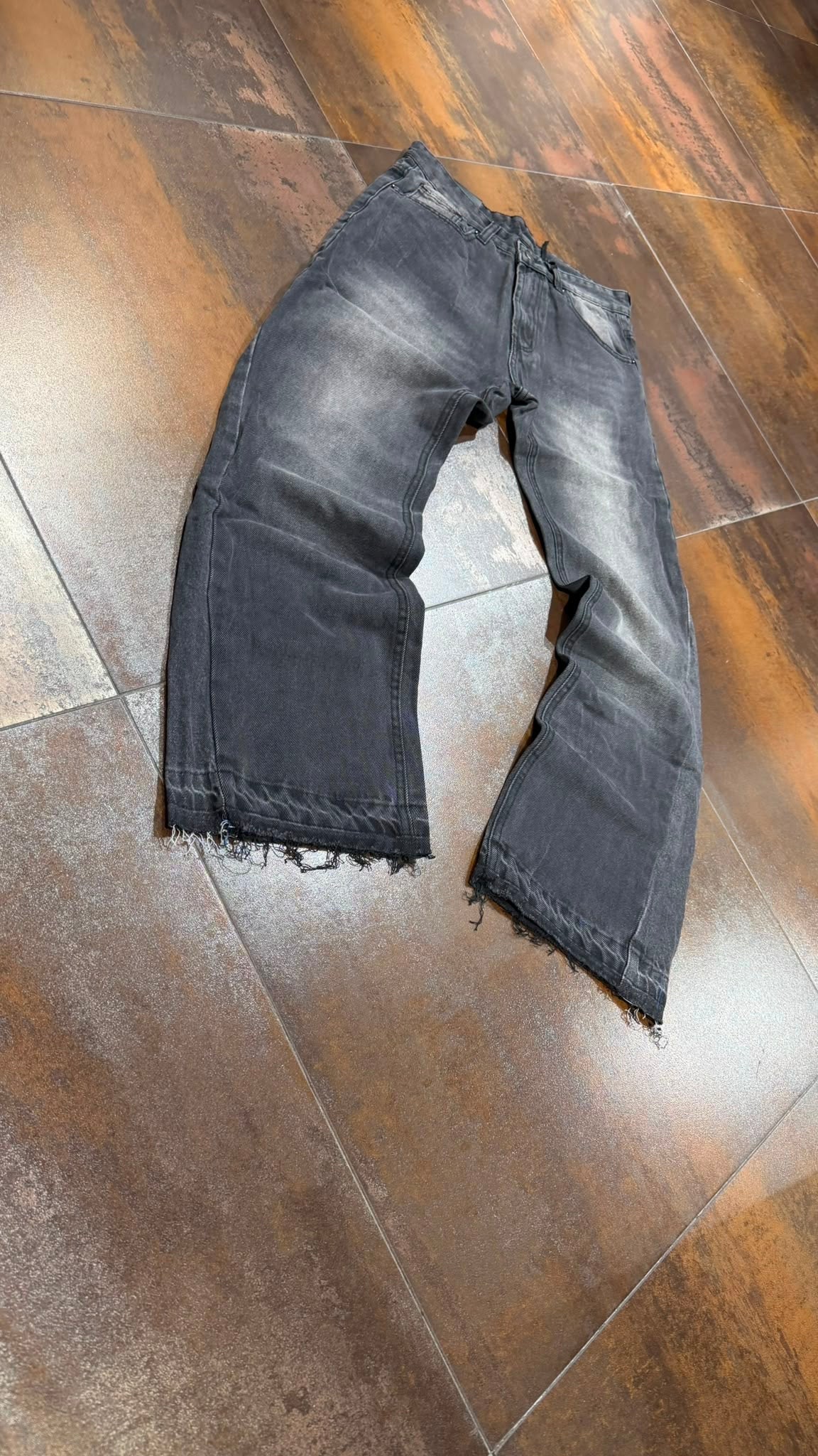 FLARE MART SIMPLE GREY