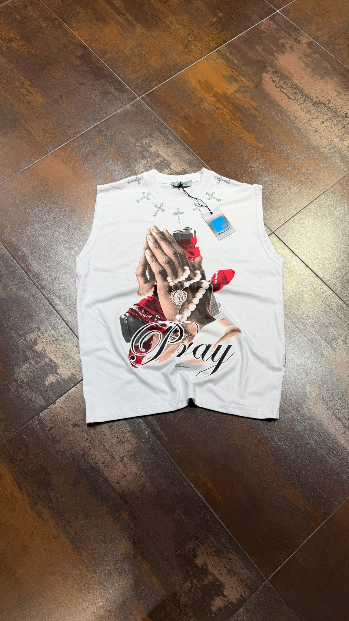 SMANICATO PRAY