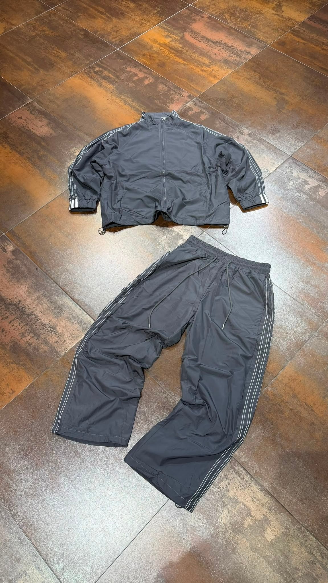 COORDSET ALIEN GREY