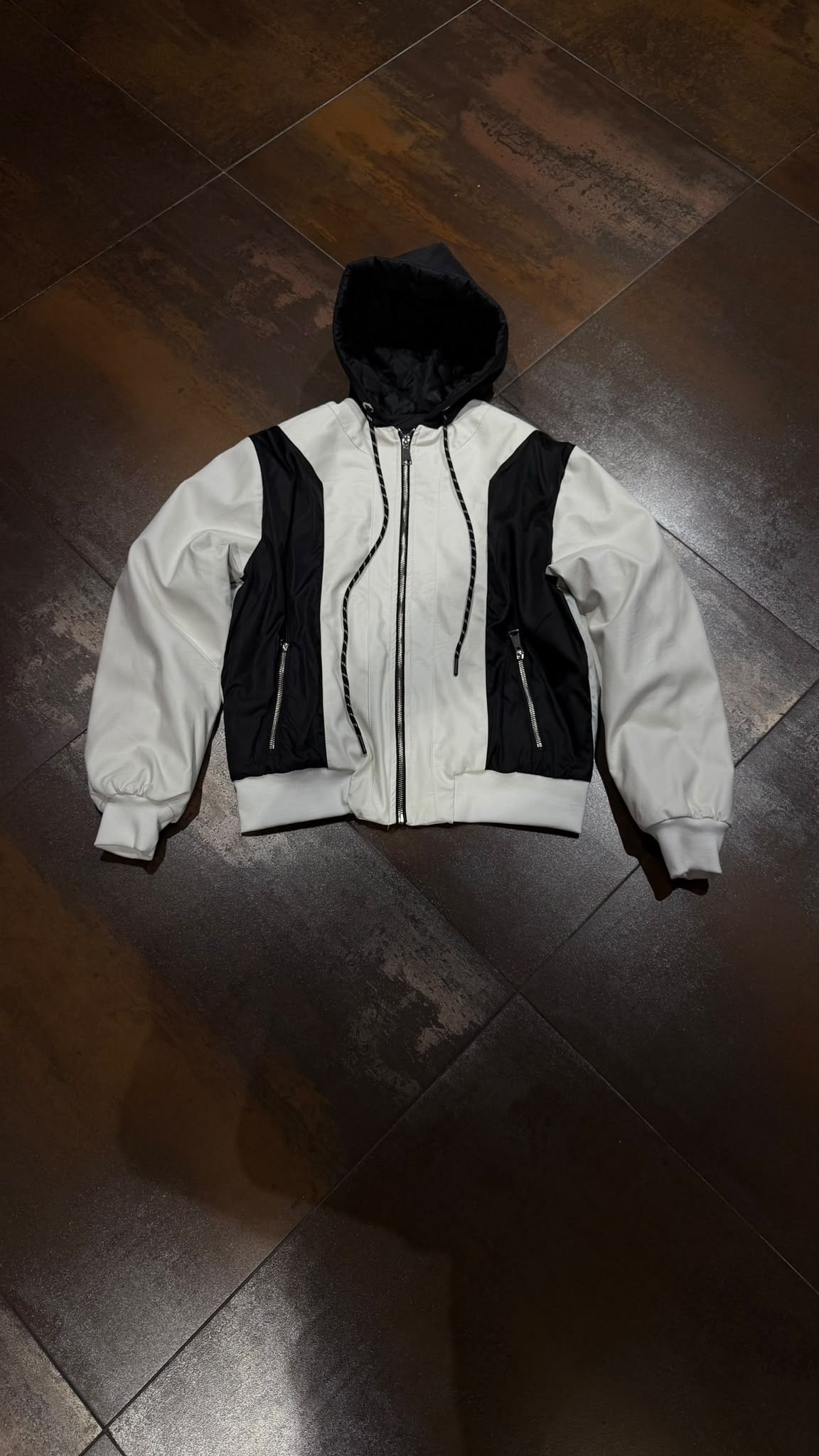 JACKET HUSTLE LIMITED