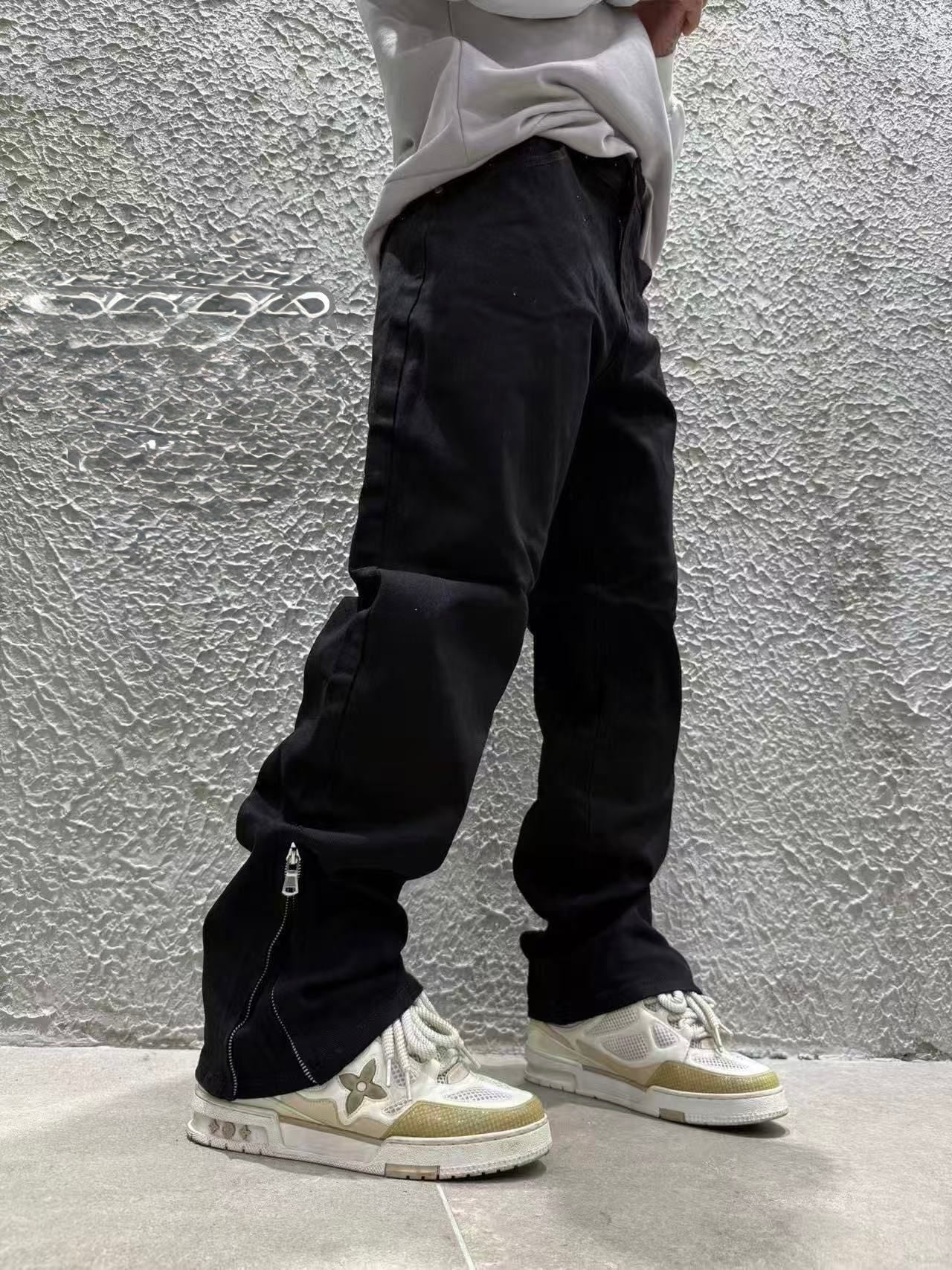 FLARE BLACK LEOX
