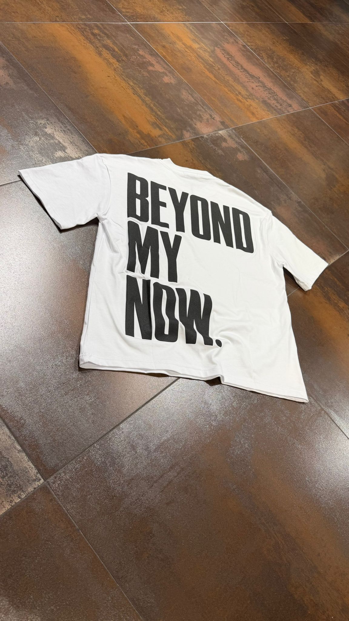 T-SHIRT BEYOND