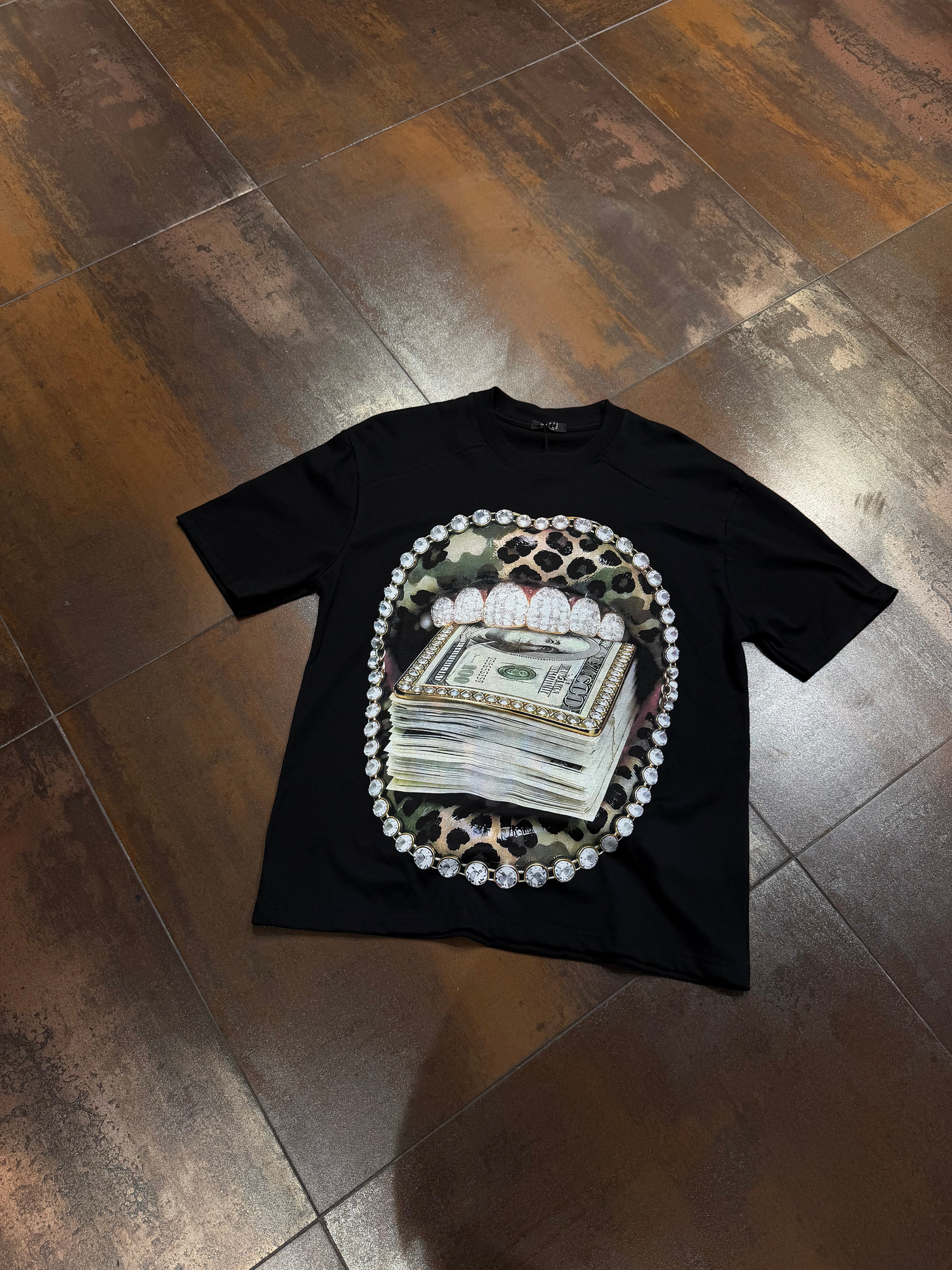 T-SHIRT HK