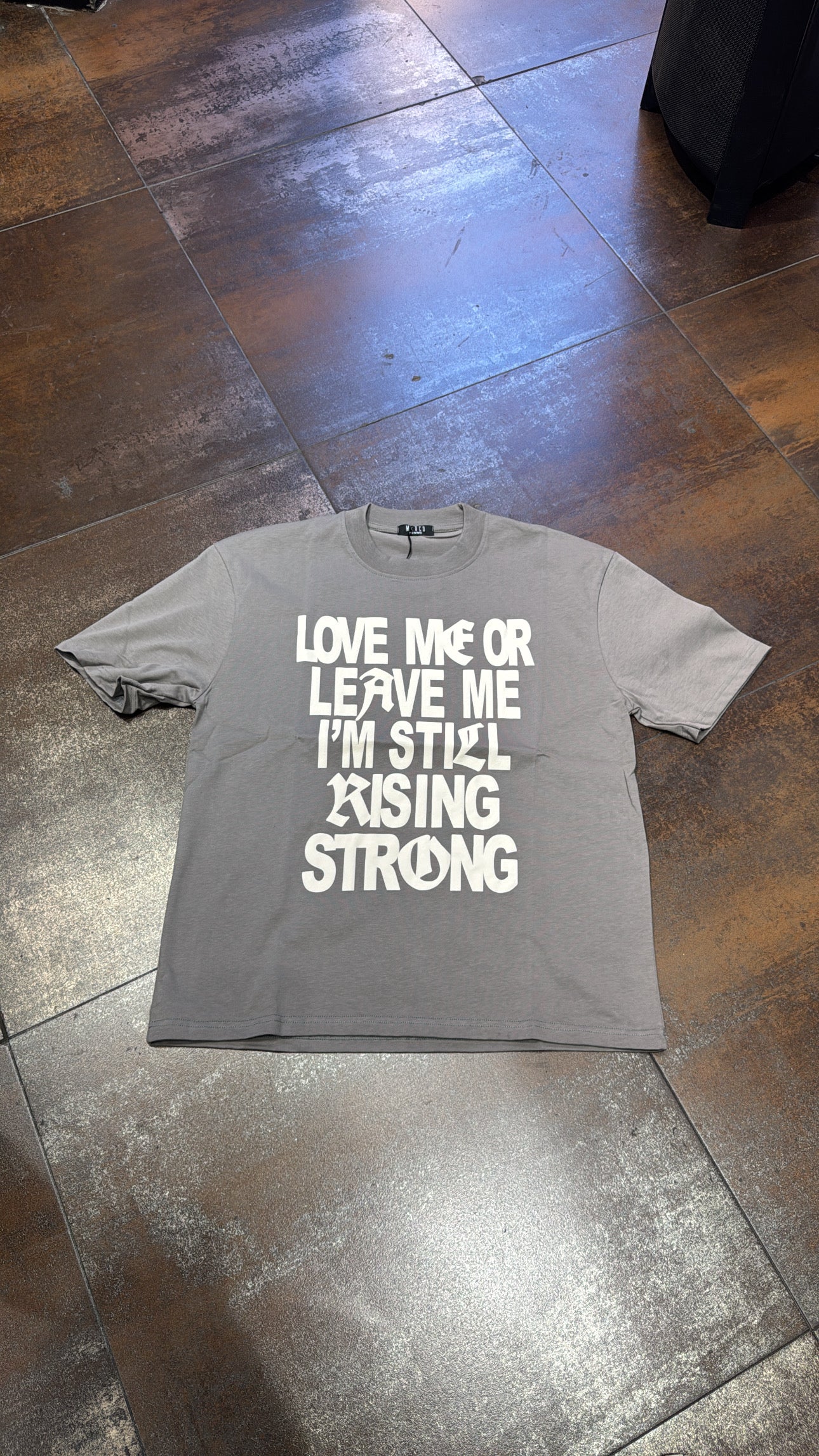 T-SHIRT LOVE ME