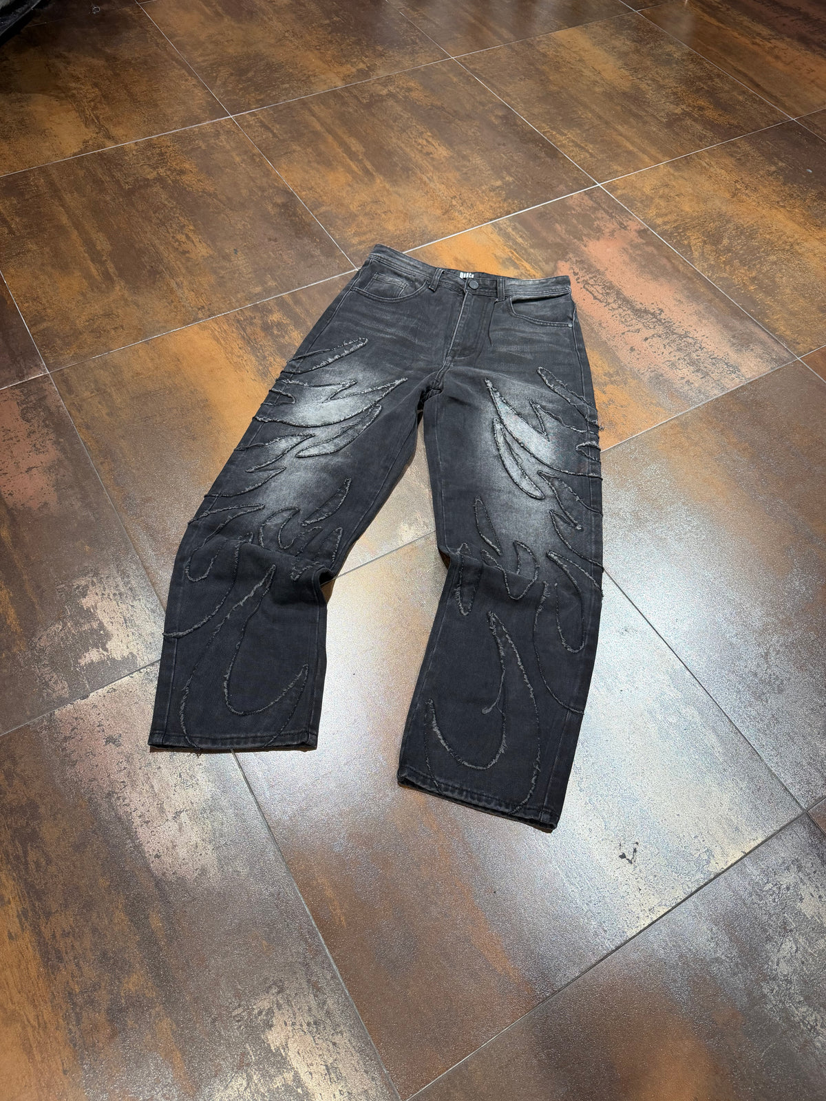 BAGGY FLAME BLACK