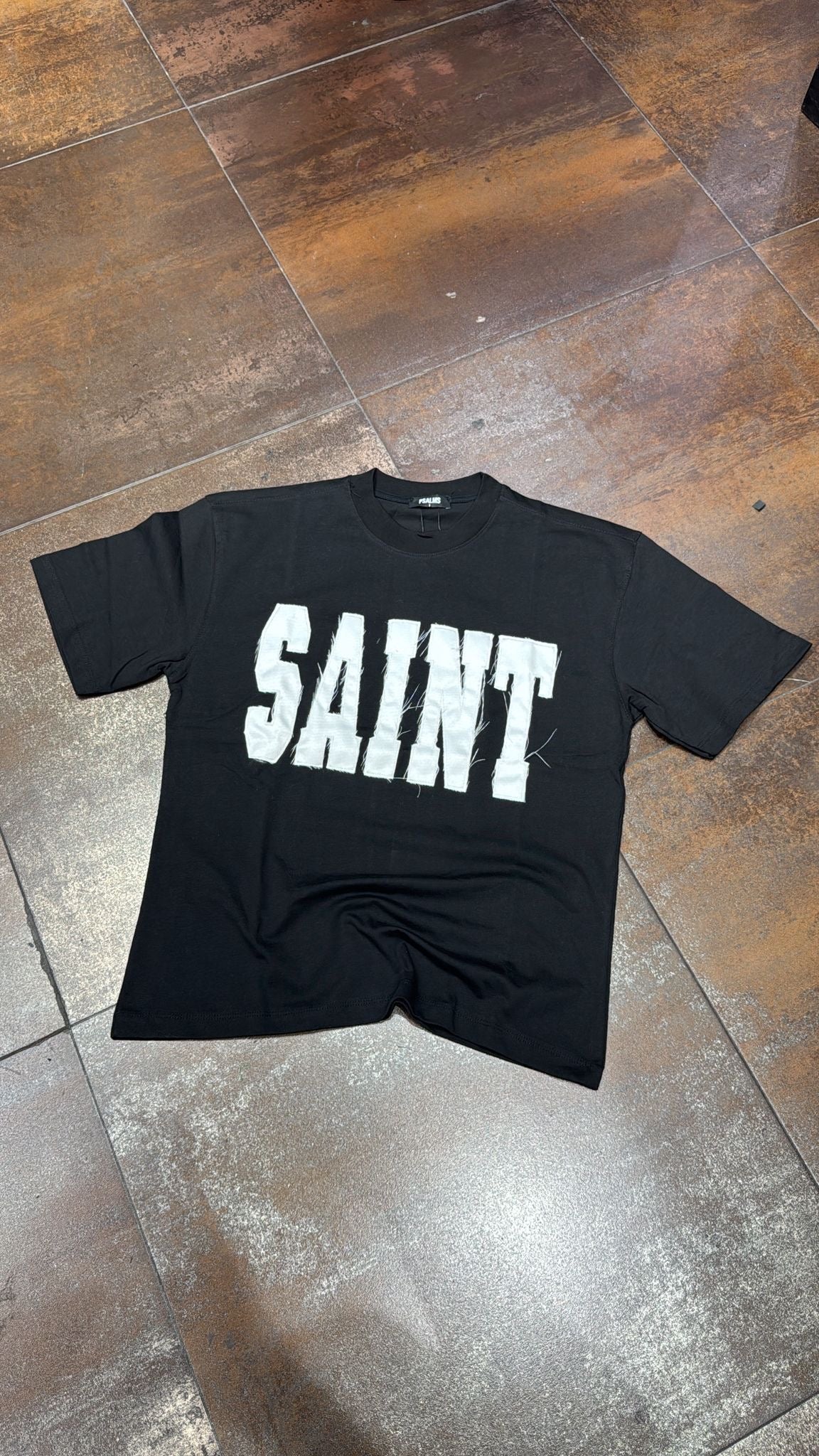 T-SHIRTS SAINT
