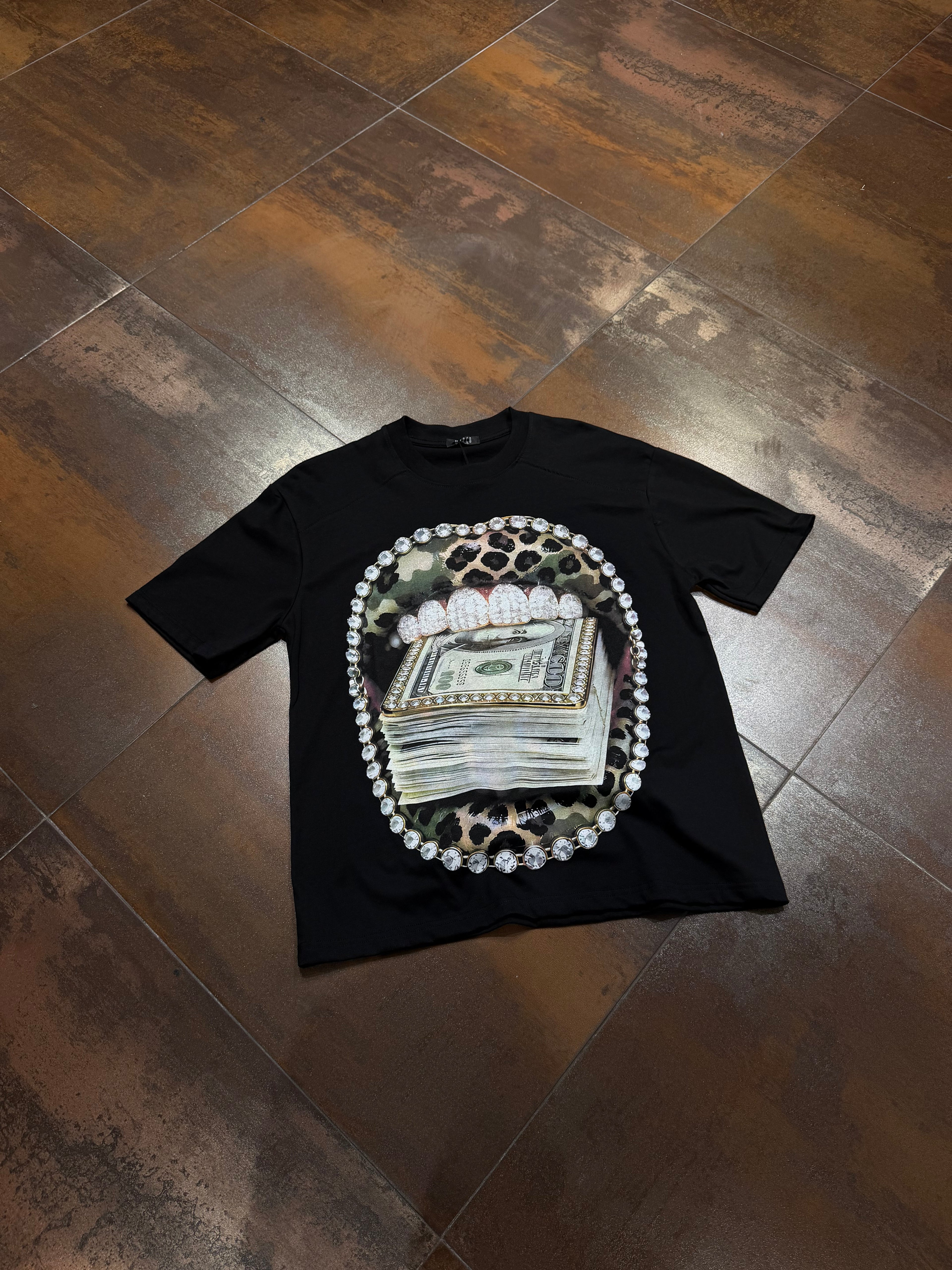 T-SHIRT HK