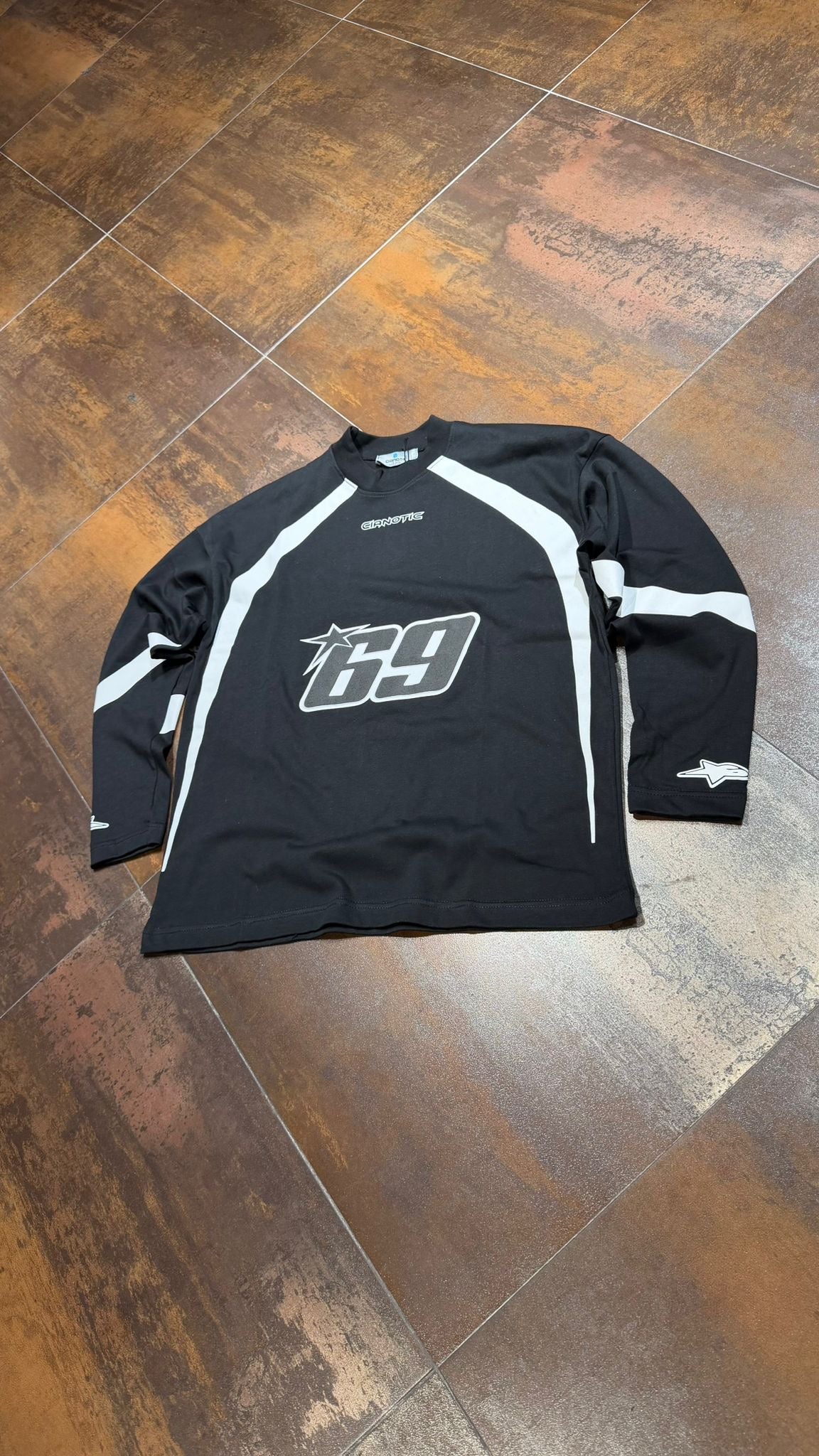 T-SHIRT LONGSLEEVE LIMITED