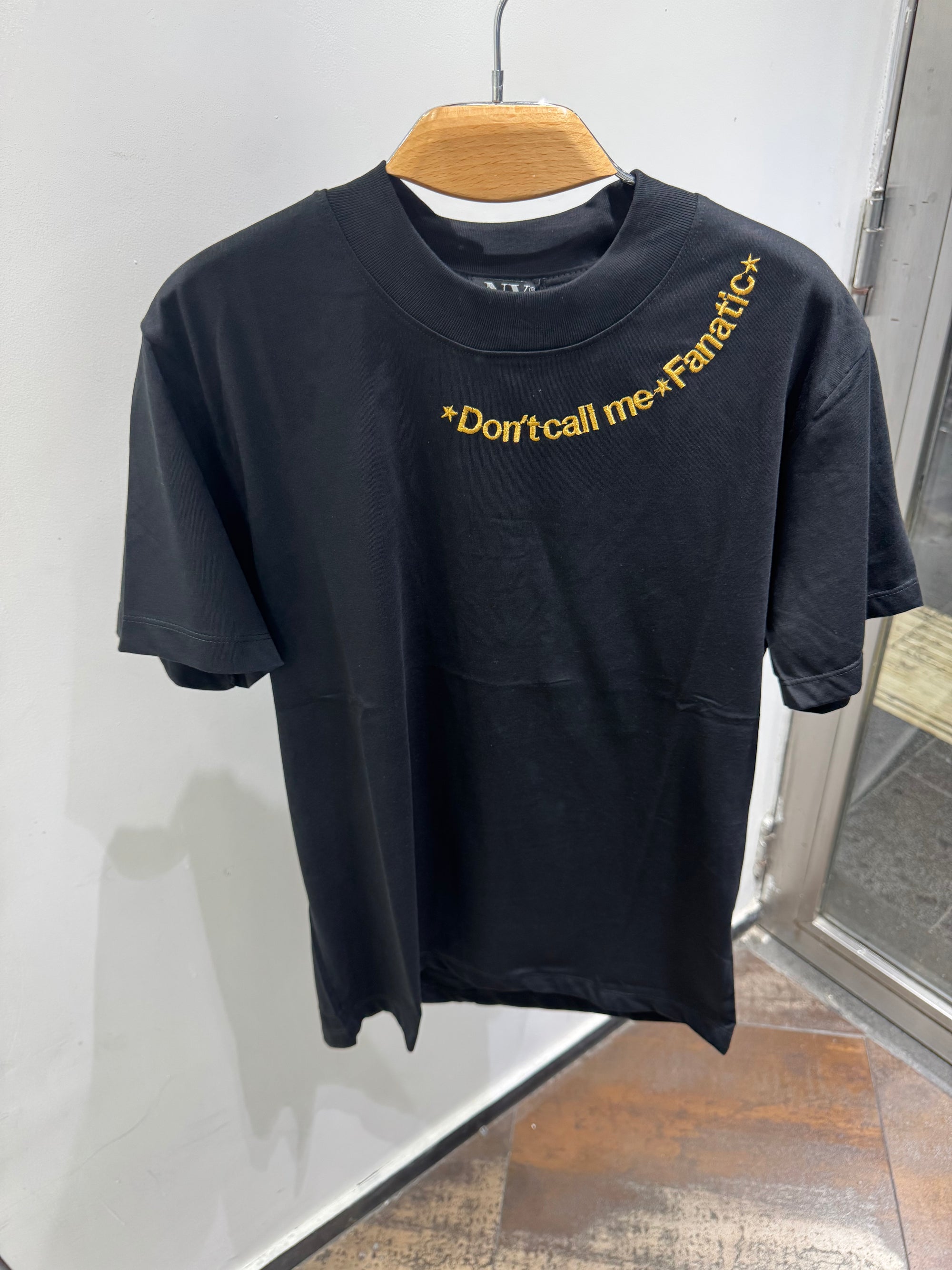 T-SHIRT HK