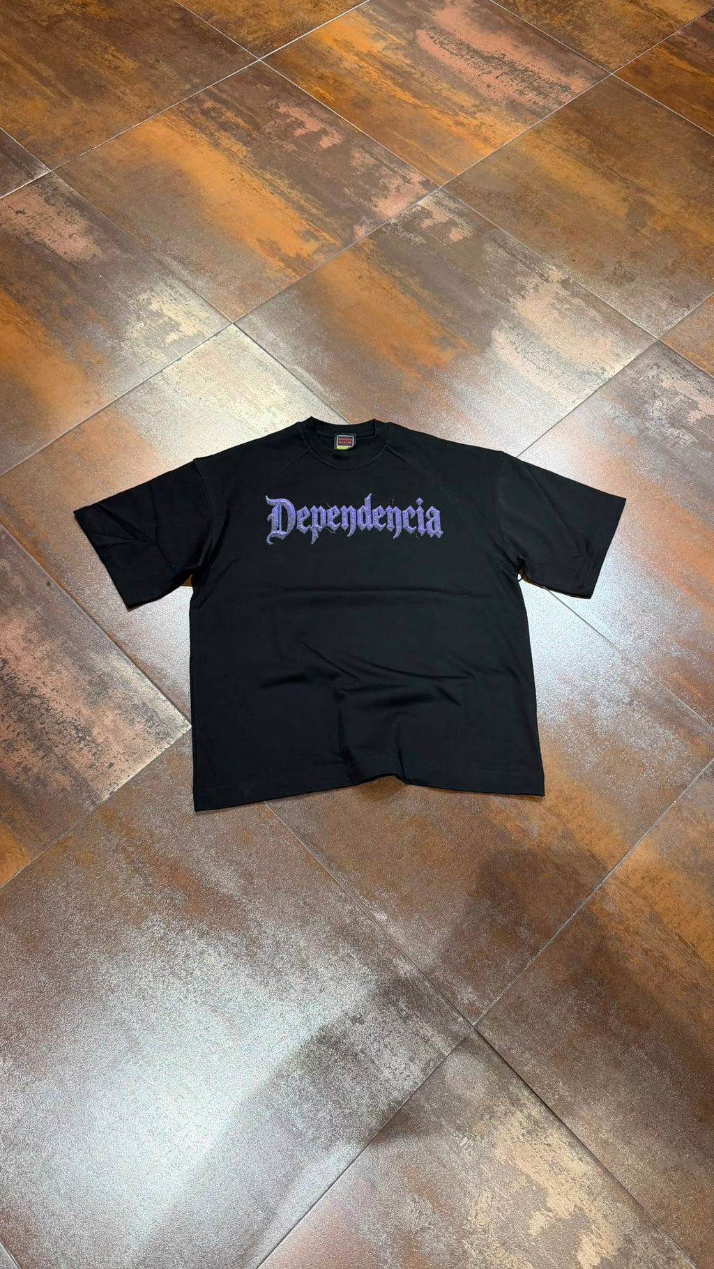 T-SHIRT DEPENDENCIA