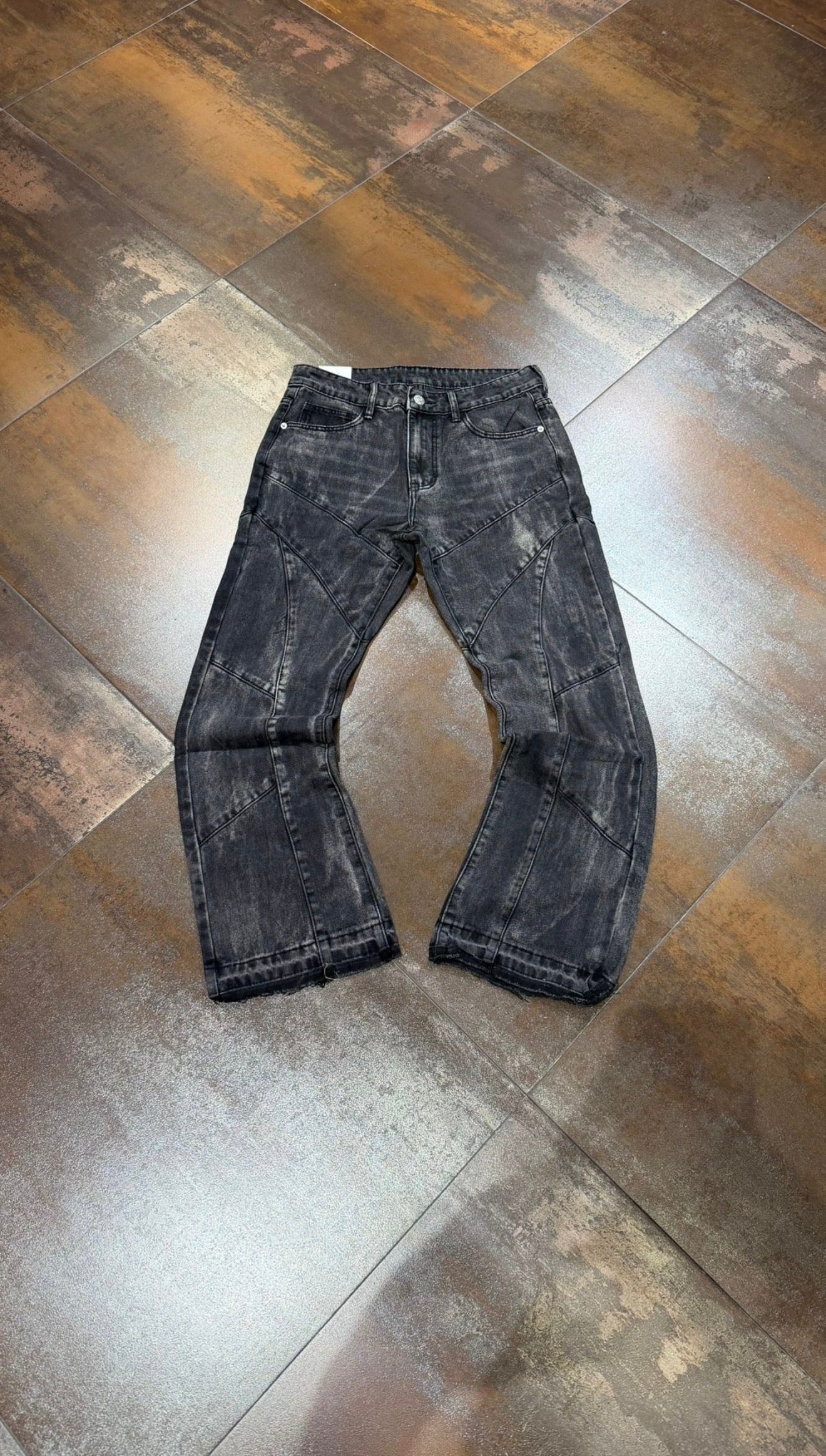 FLARE GREY BLACK MAK