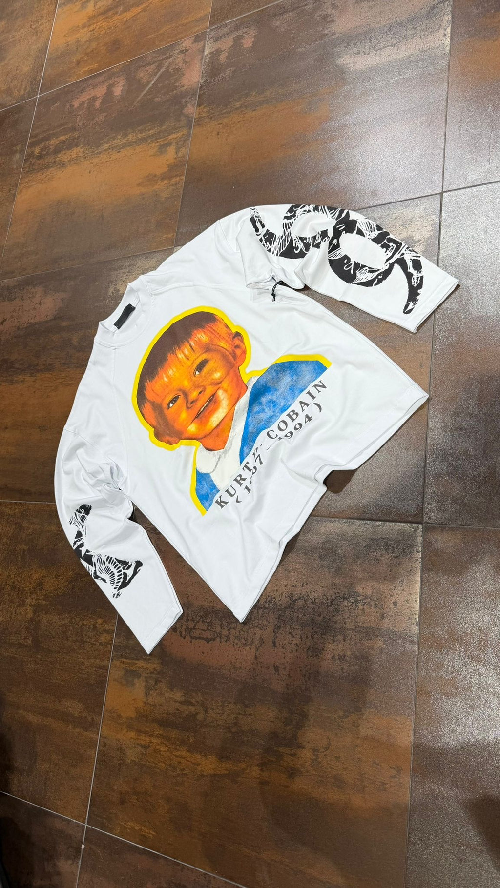 T-SHIRT LONGSLEEVE DEPENDENCIA COBAIN