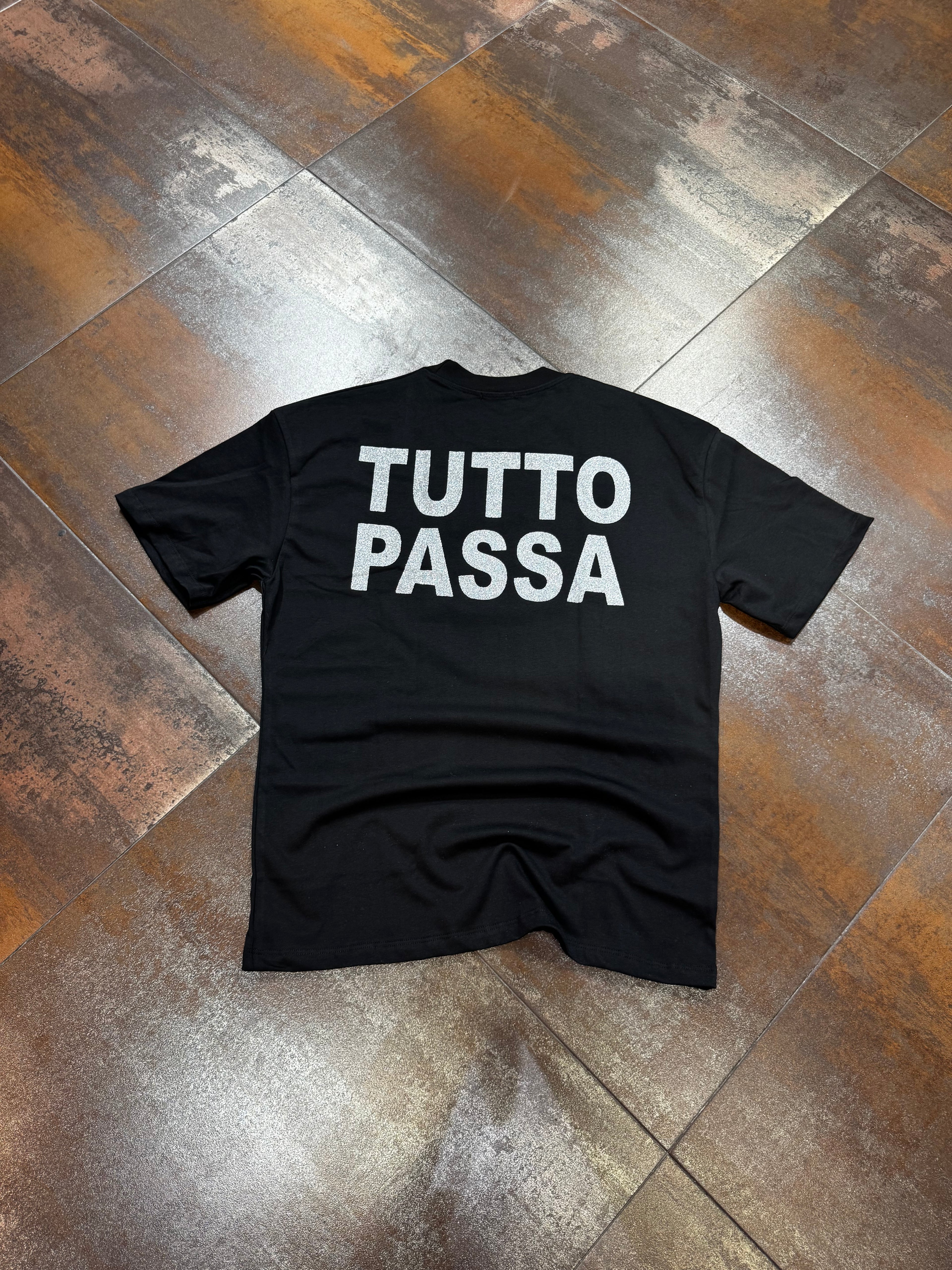 T-SHIRT TUTTO PASSA