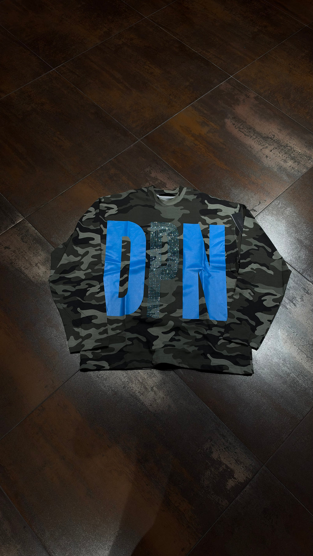 LONGSLEEVE DEPENDENCIA