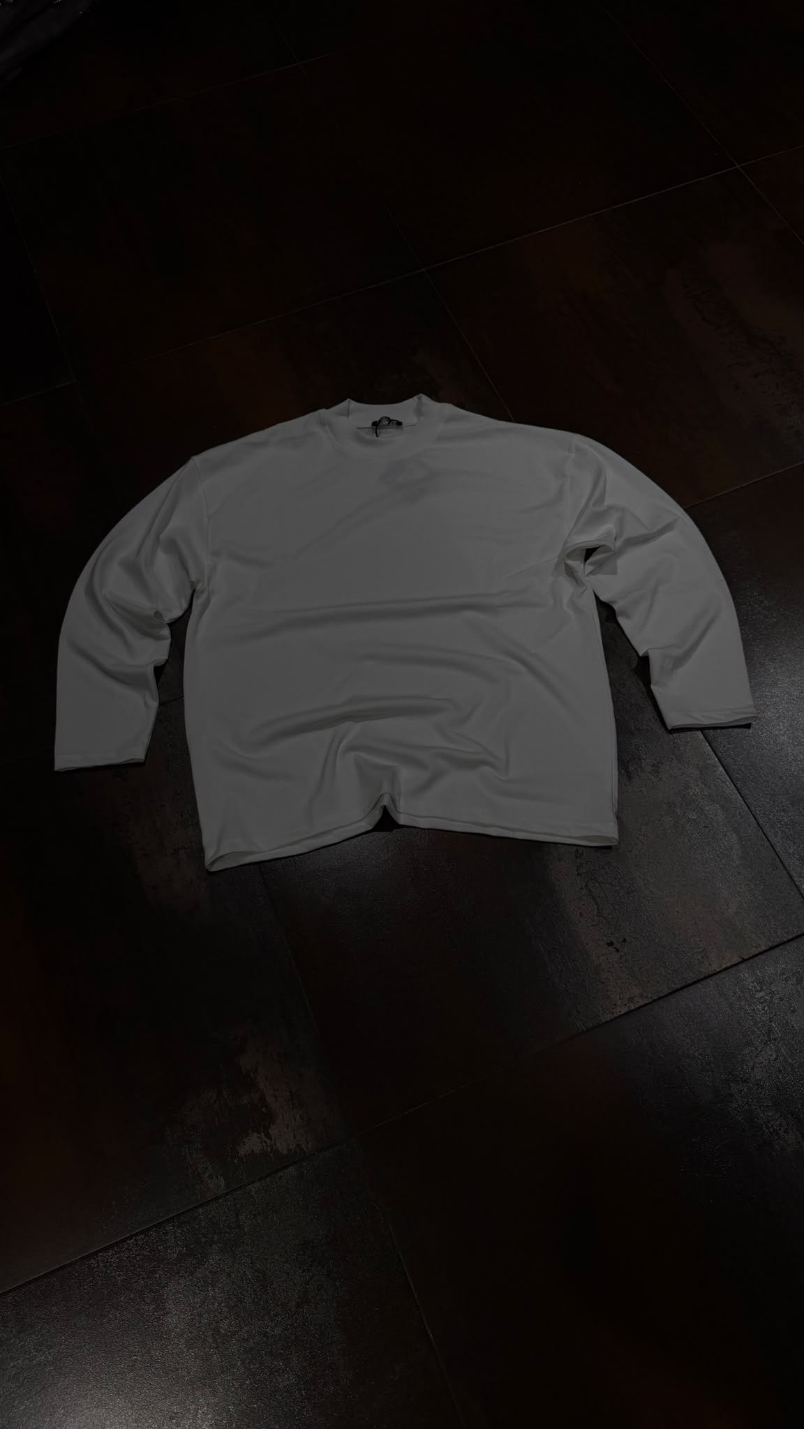 LONGSLEEVE WHITE