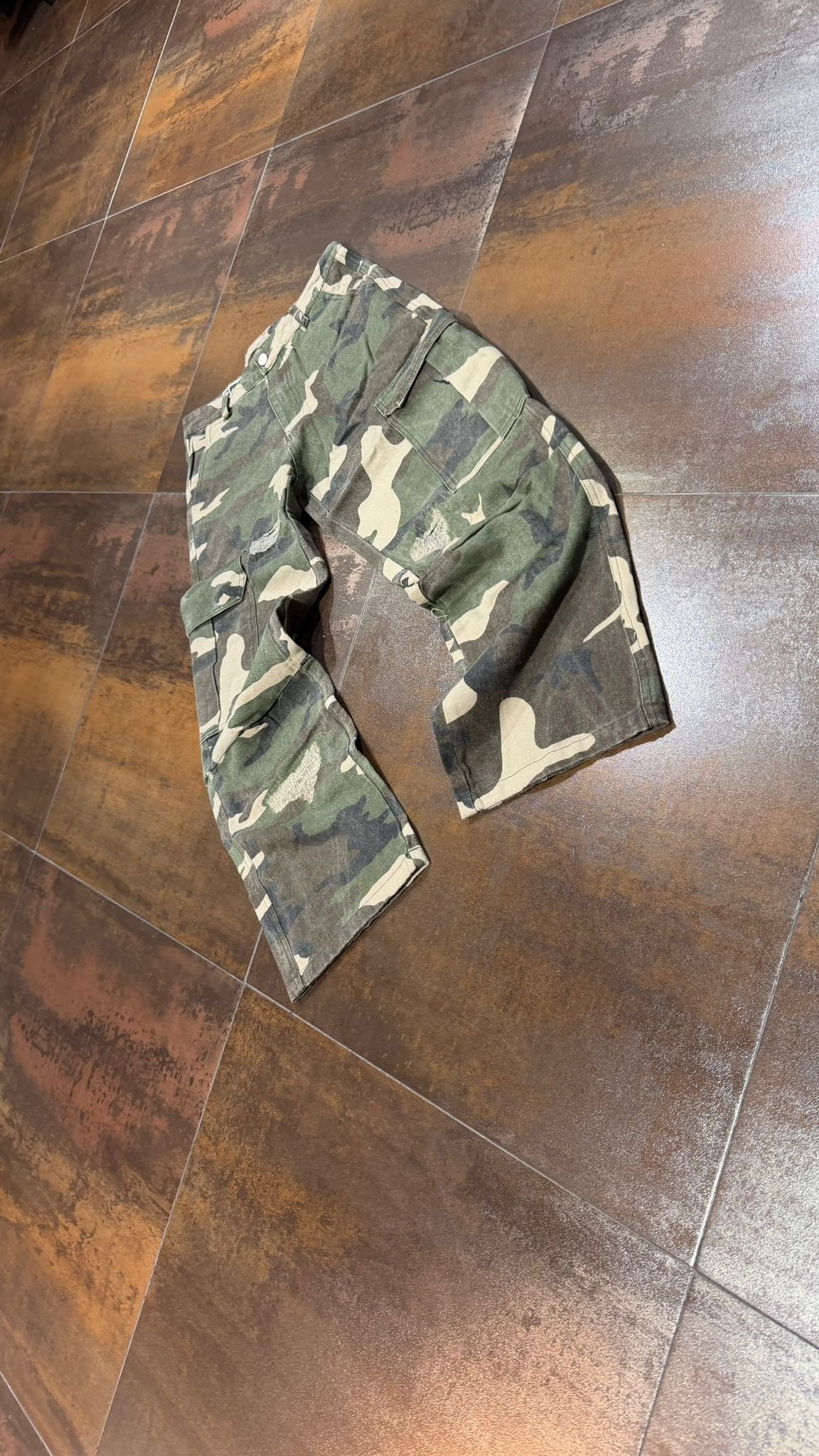 BAGGY CAMO AW BRAND