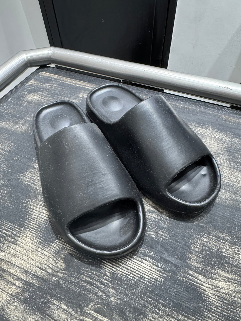 SLIDE HK
