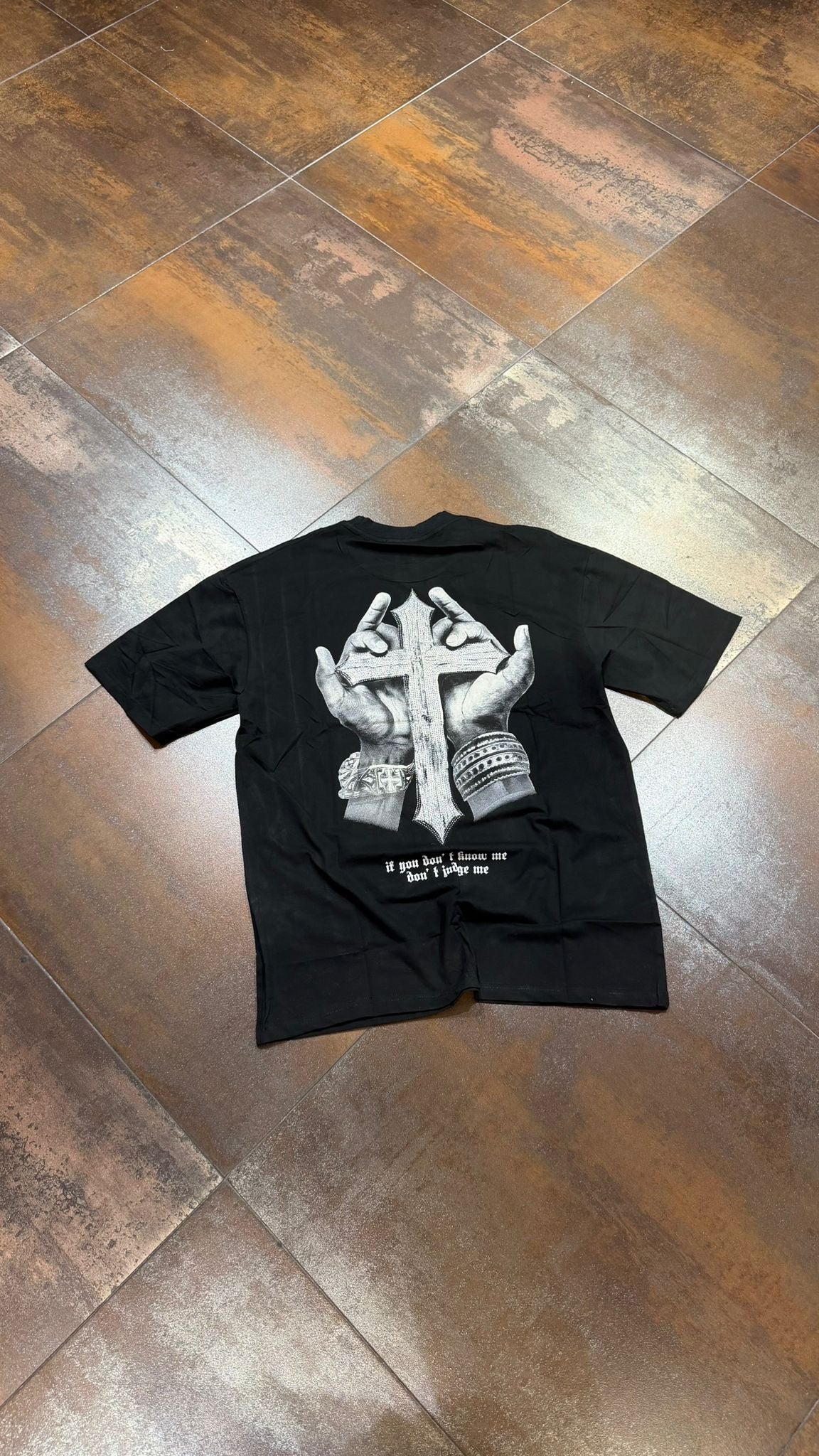 T-SHIRT CREATIVE