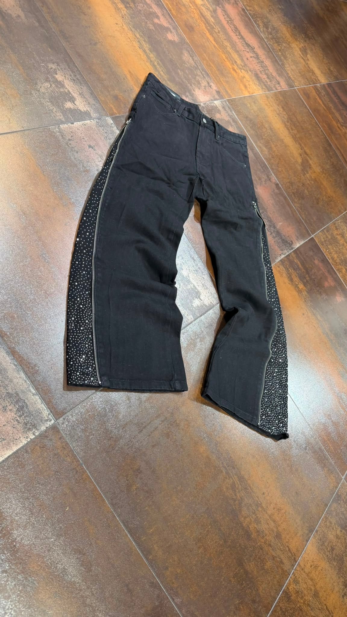 FLARE ZIP DIAMONDS