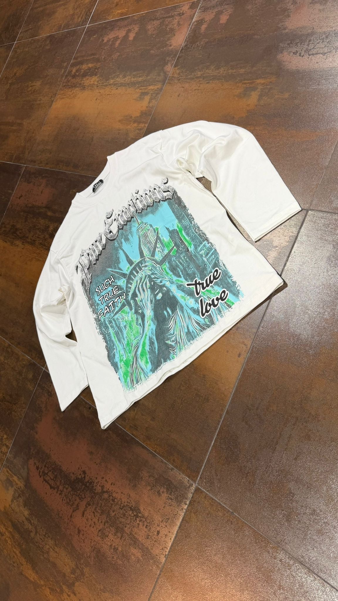 LONGSLEEVE Statue of Liberty