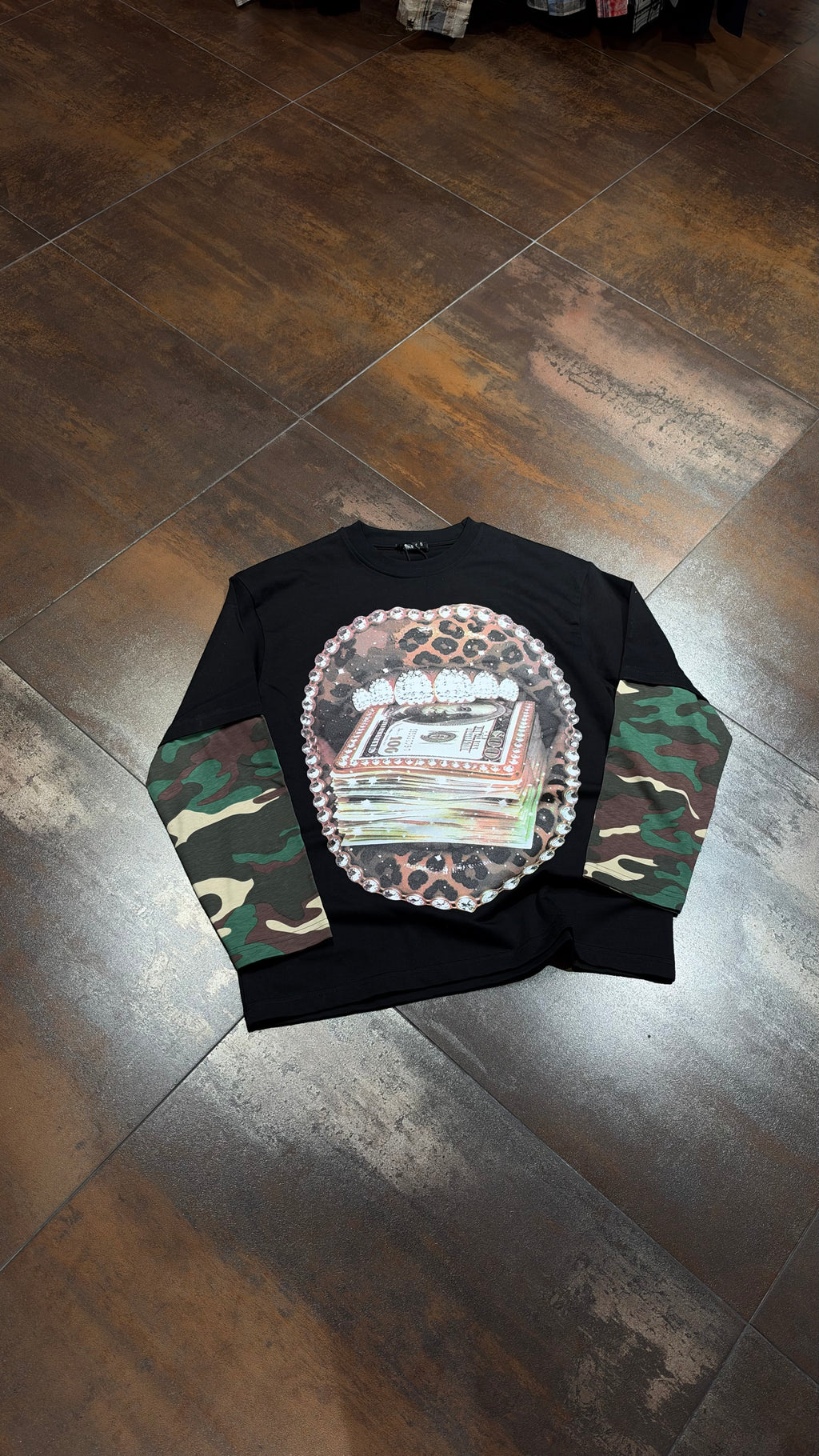 LONGSLEEVE CAMO MOUNTH