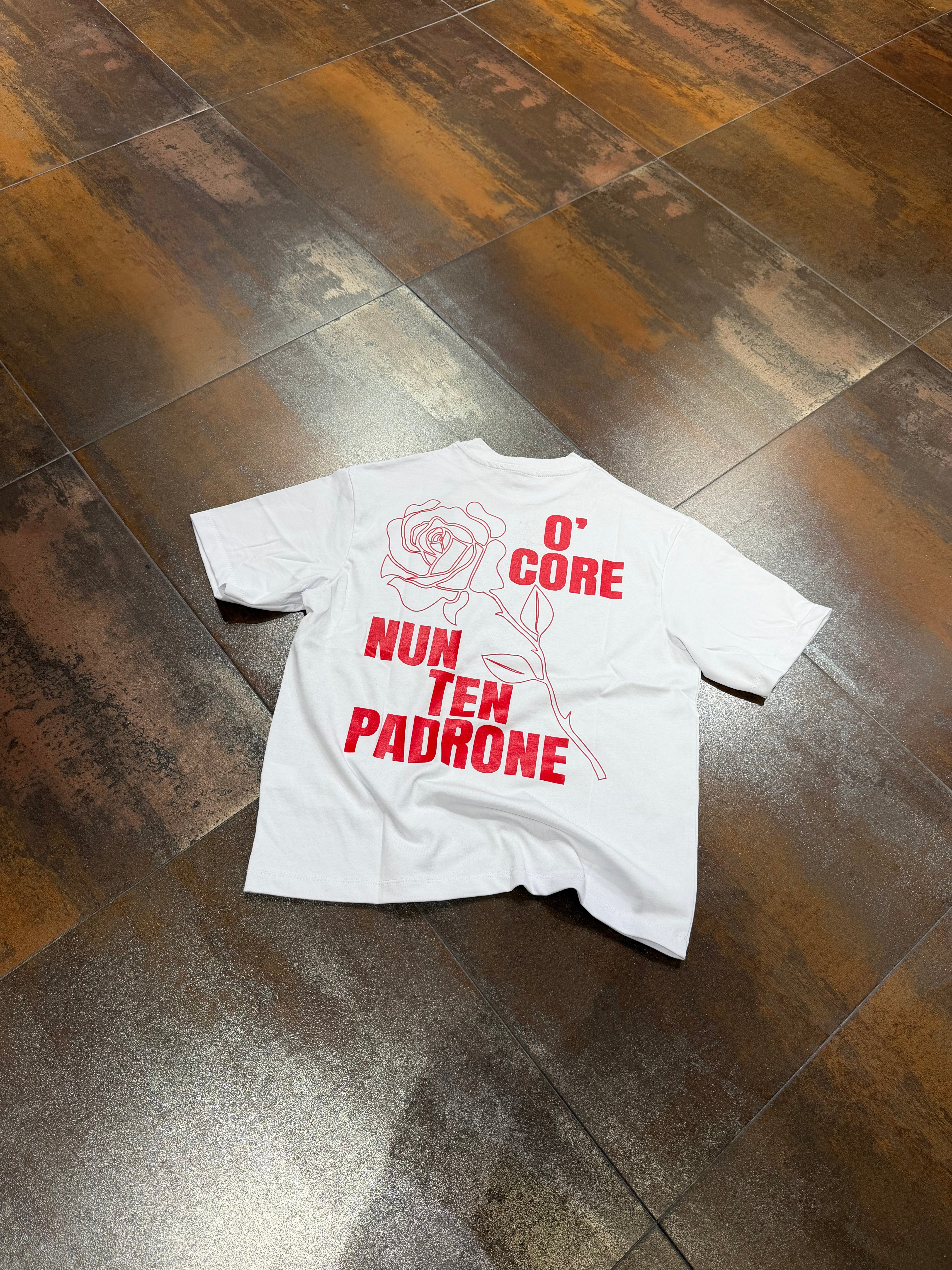 T-SHIRT STAMPA RETRO