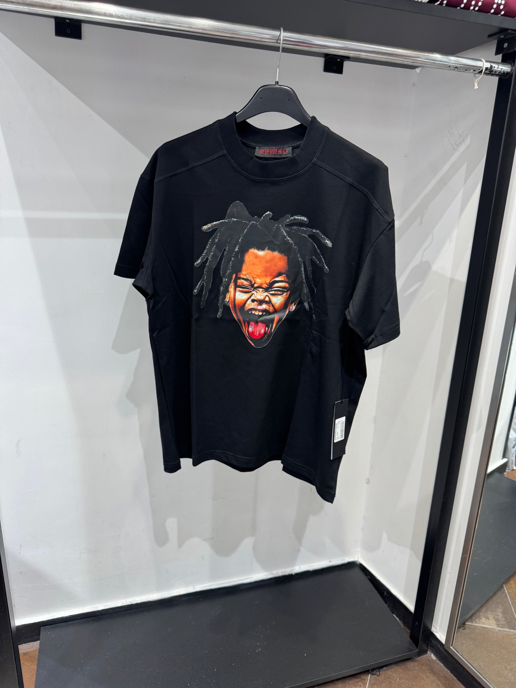 T-SHIRT DEPENDENCIA
