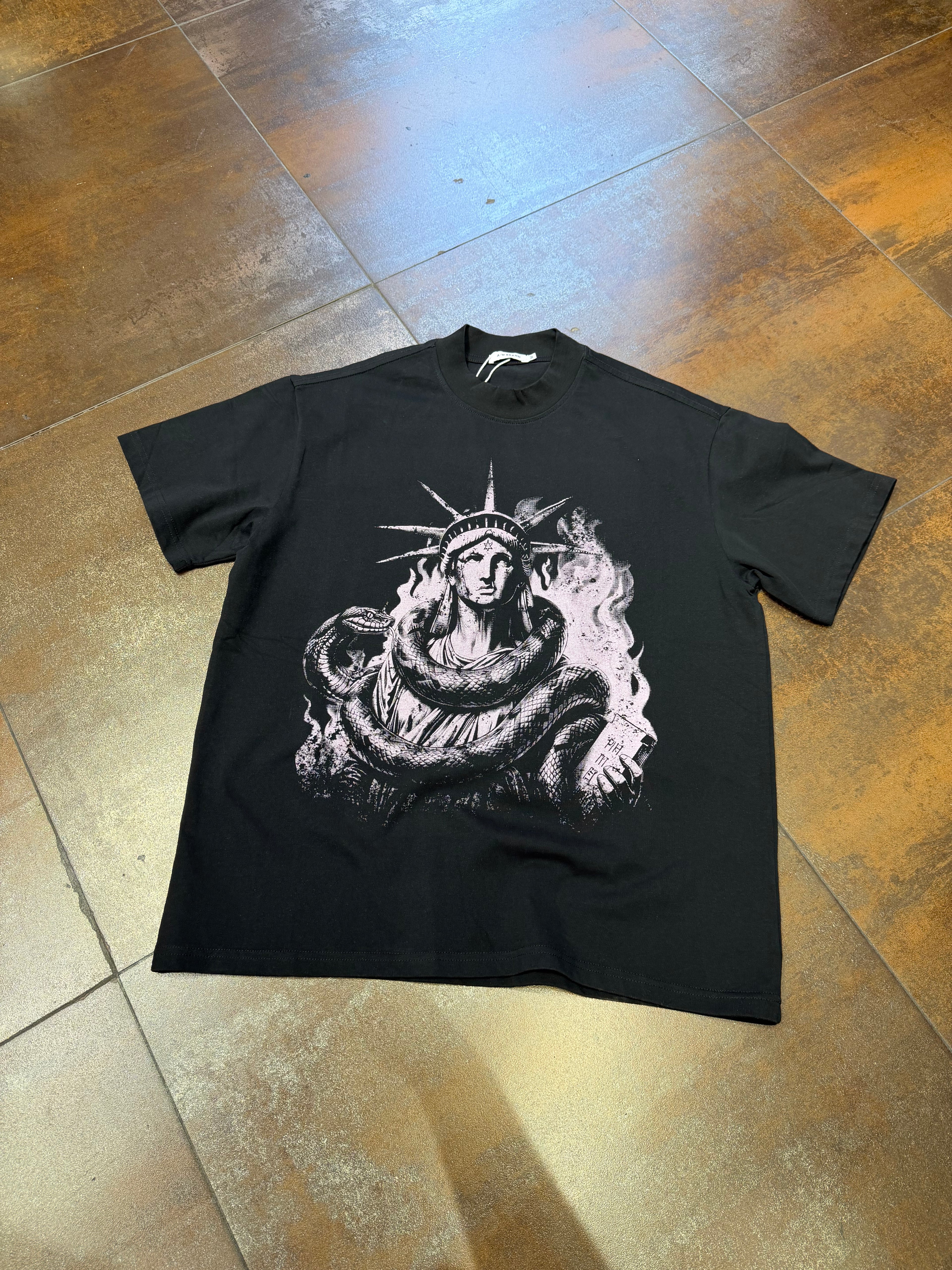 T-SHIRT AW BRAND