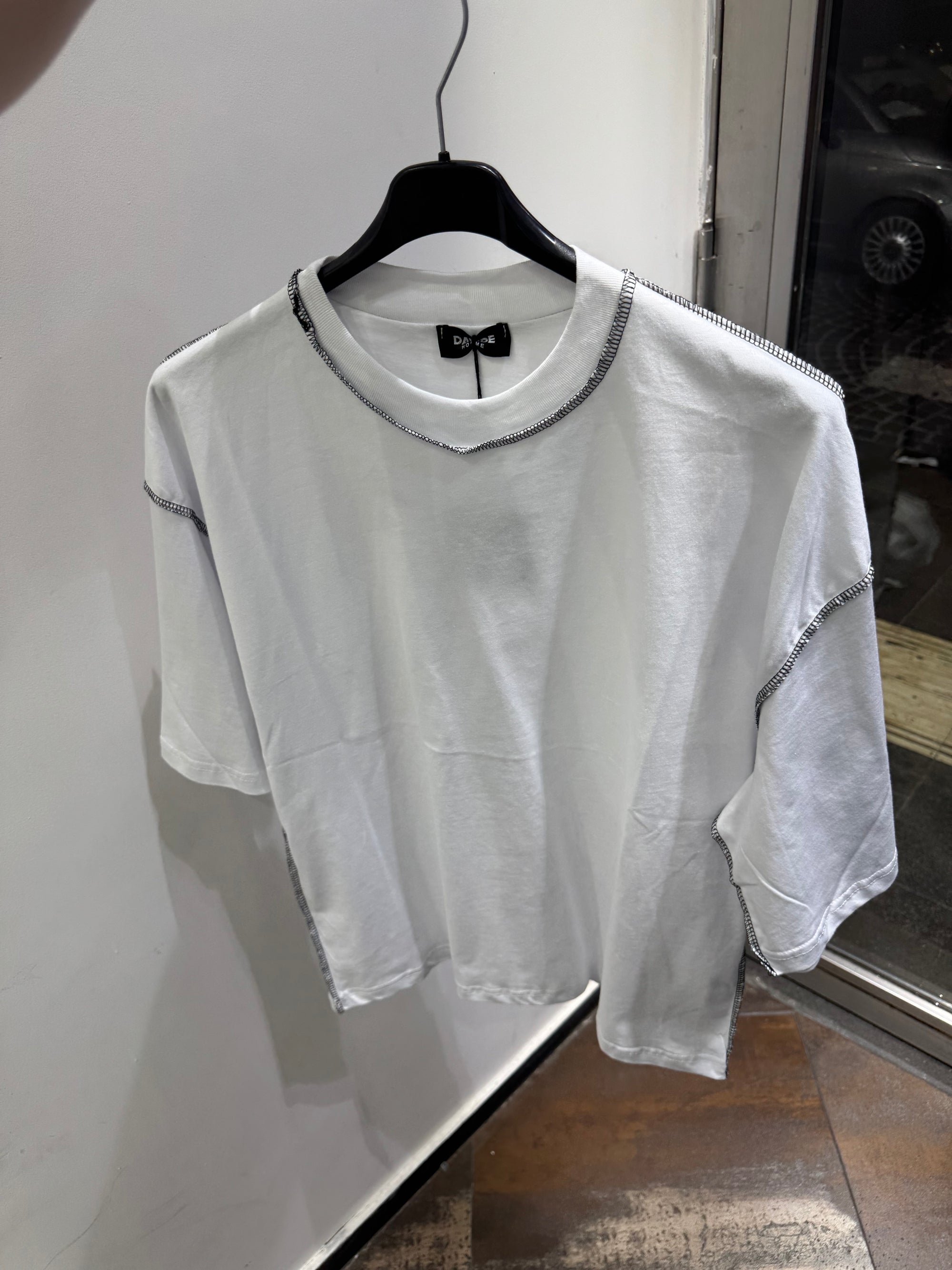 T-SHIRT HK