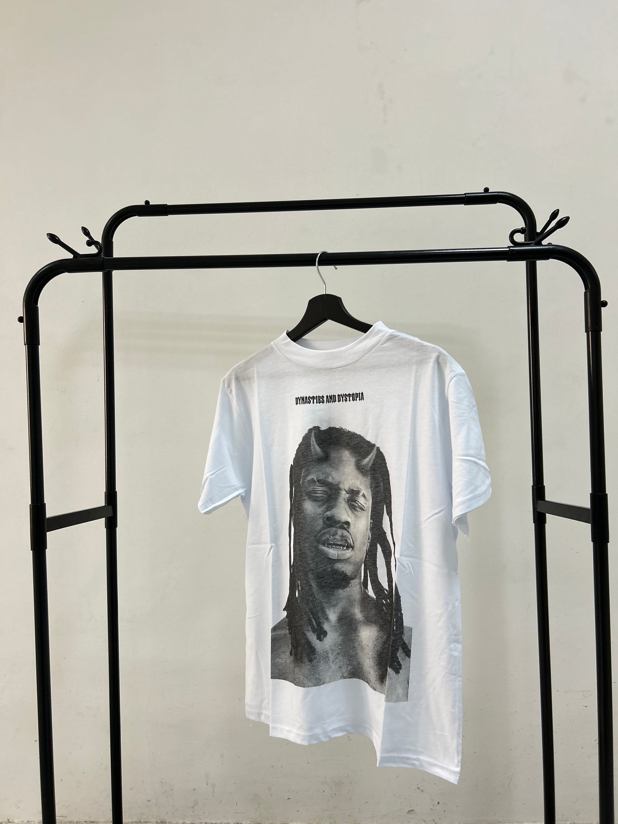 T-SHIRT BIANCA VOLTO DINASTIES
