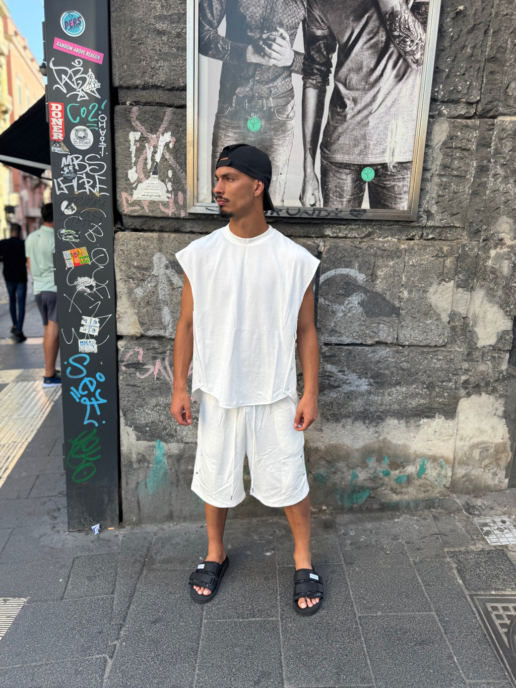 COORDINATO SMANICATO