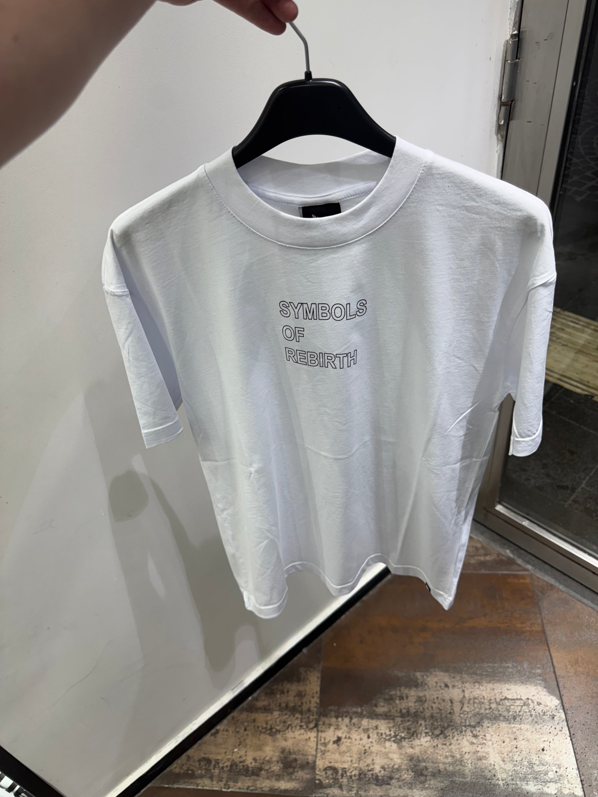 T-SHIRT HK