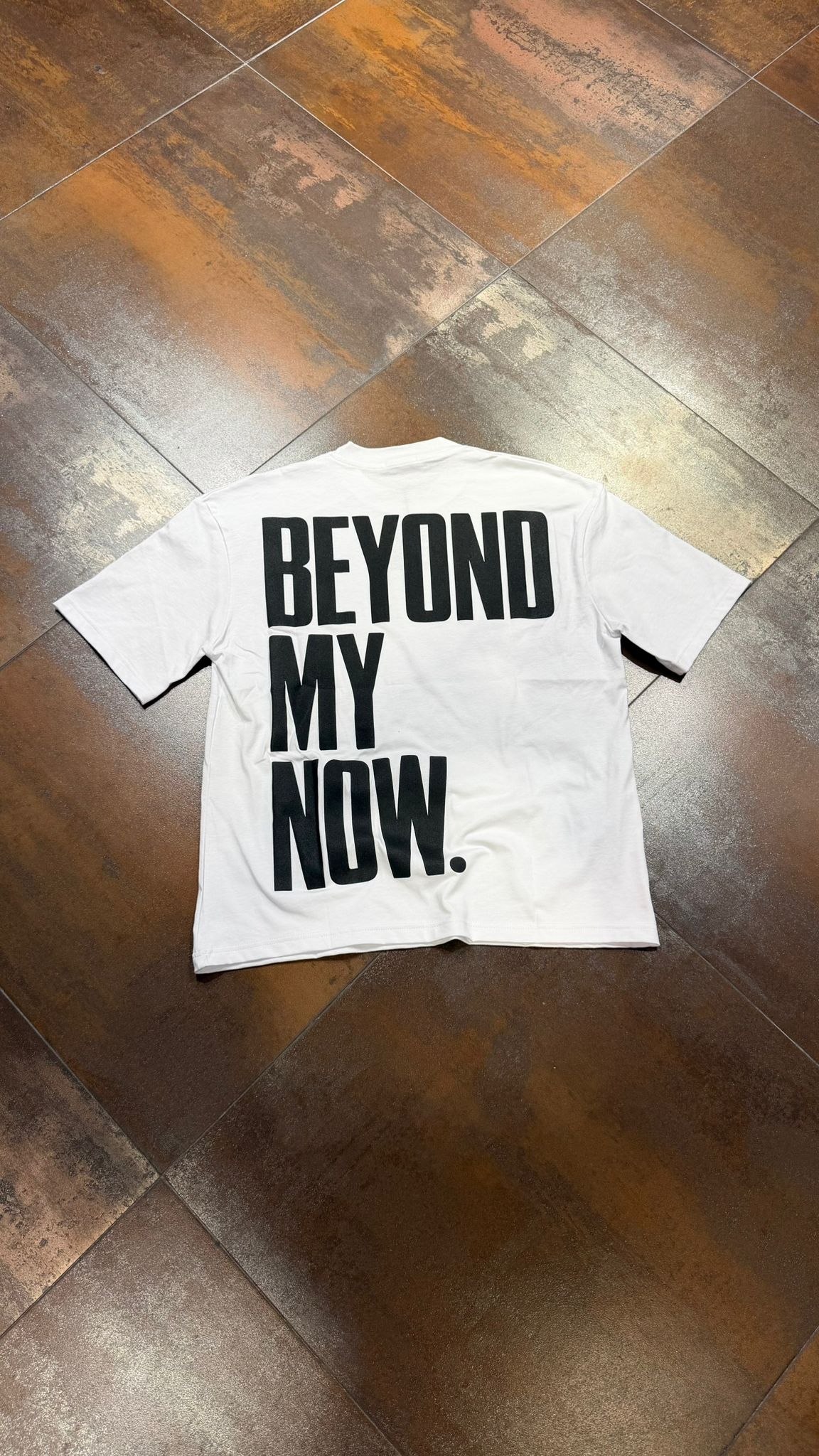 T-SHIRT BEYOND