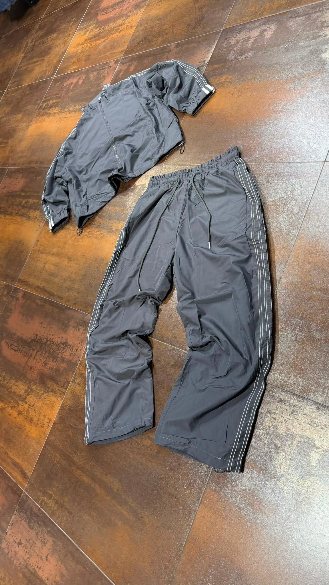 COORDSET ALIEN GREY