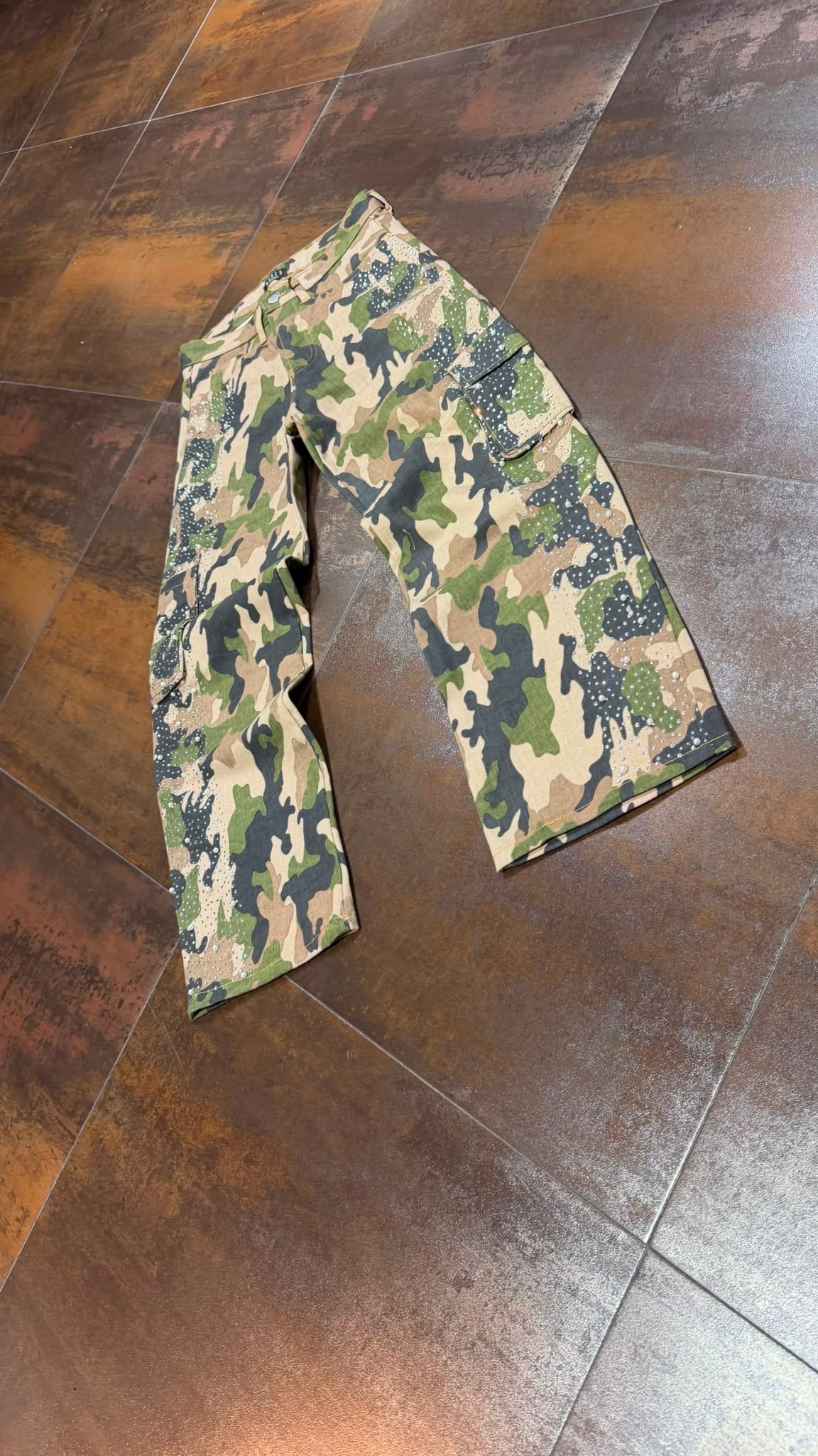 BAGGY CAMO