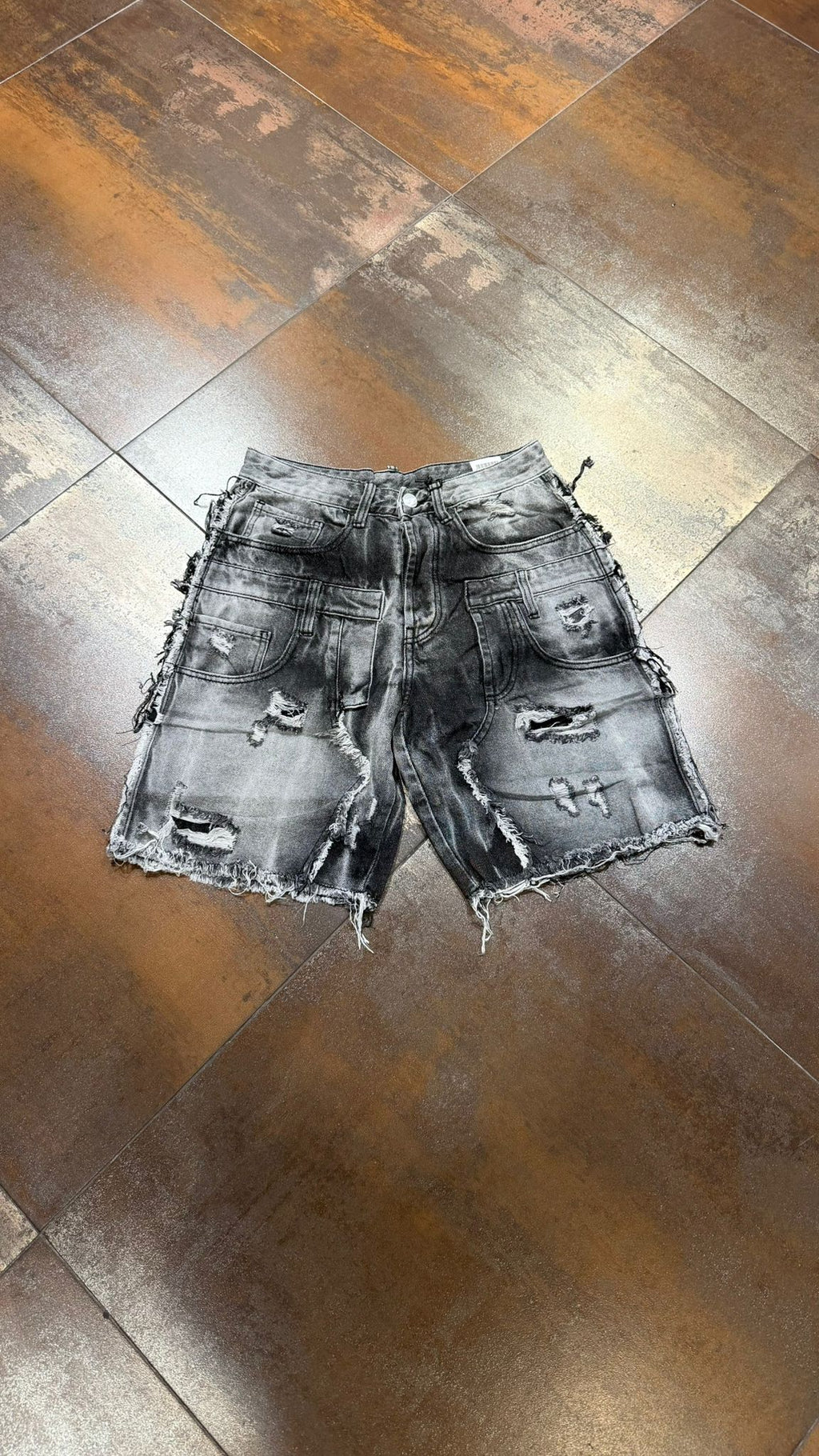 BERMUDA DOUBLE GREY