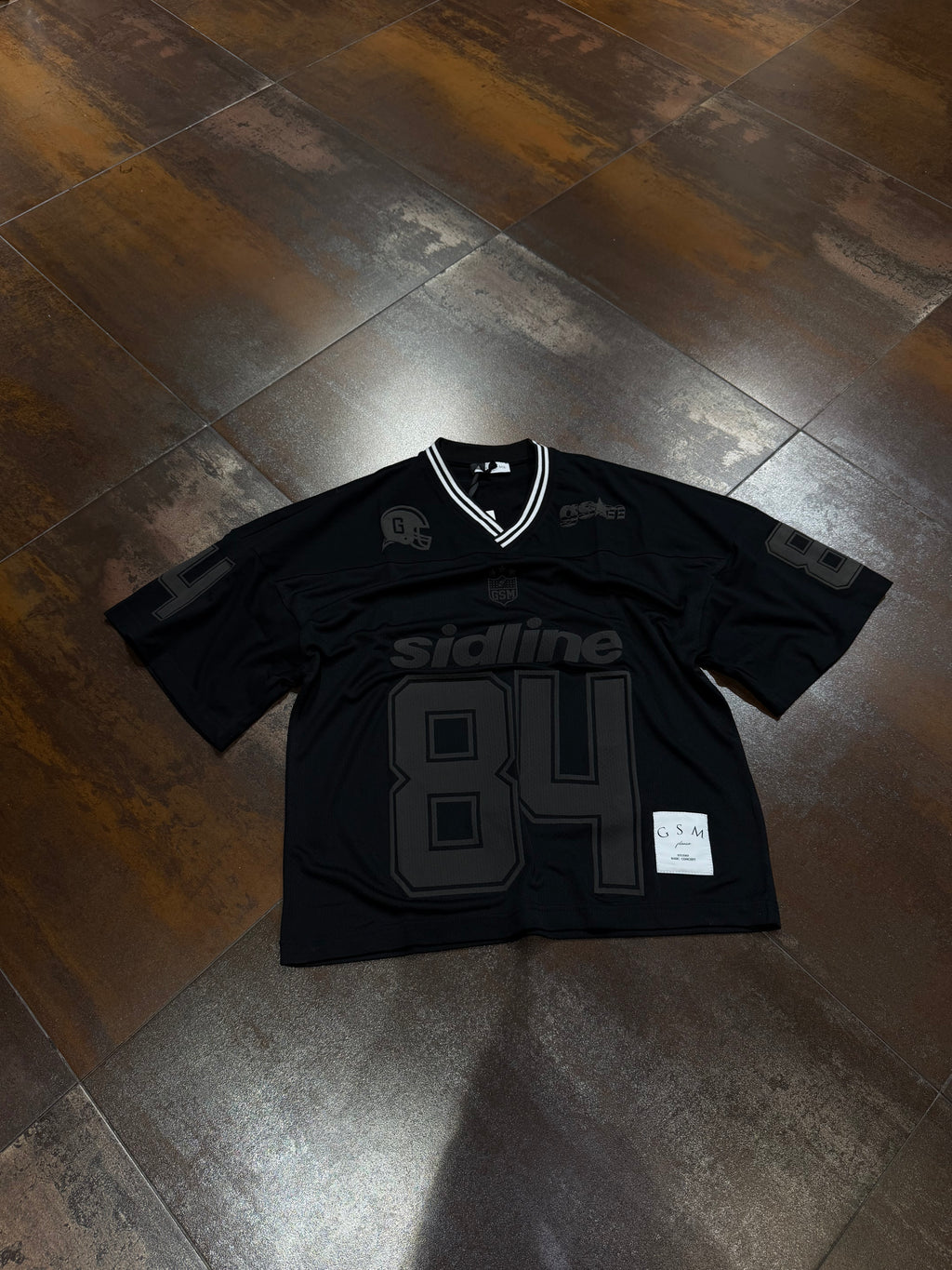 T-SHIRT GSM STUDIOS