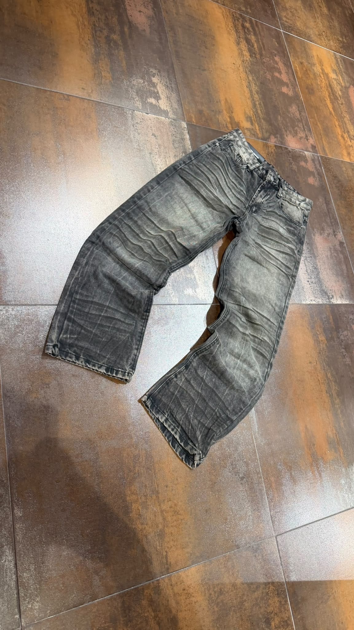 JEANS MART EXCLUSIVE