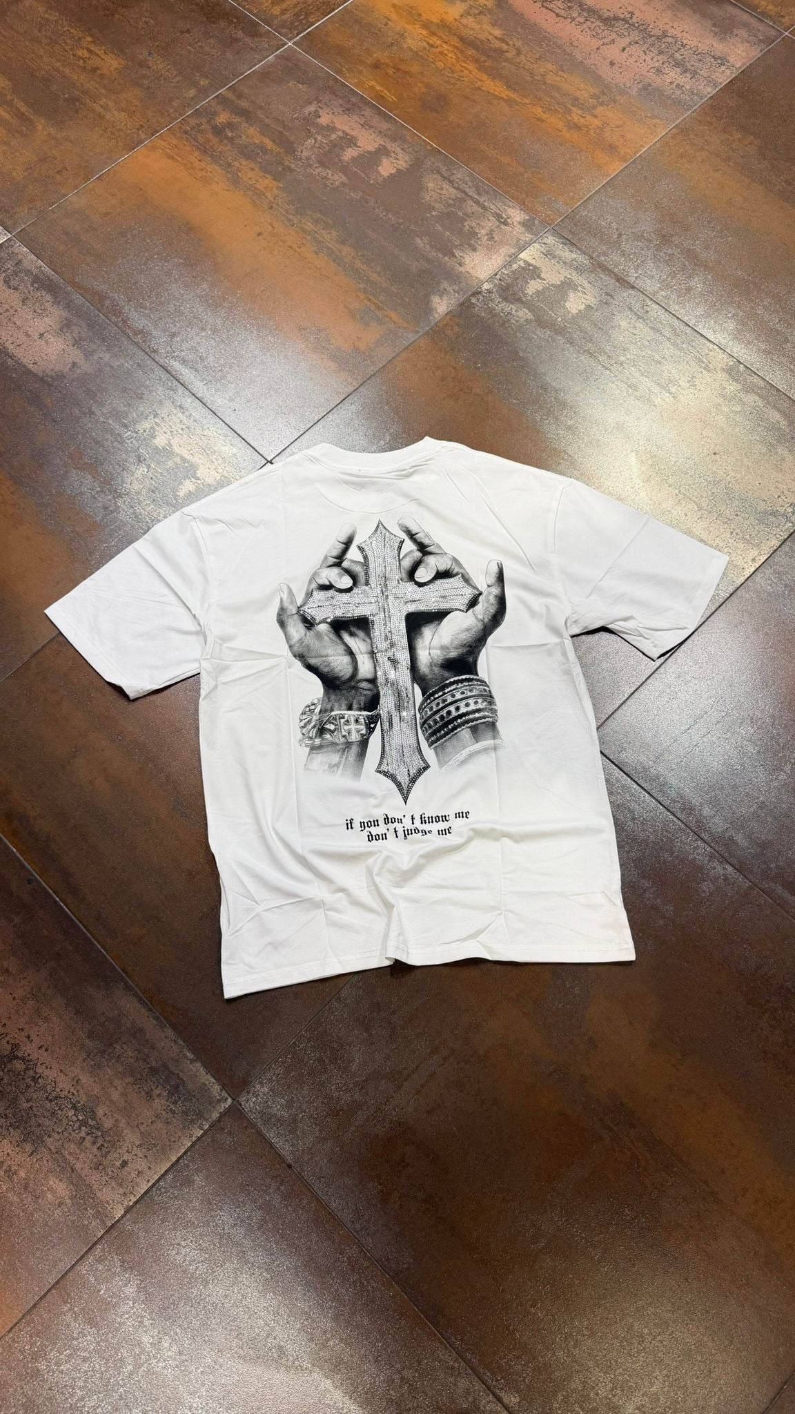 T-SHIRT CREATIVE