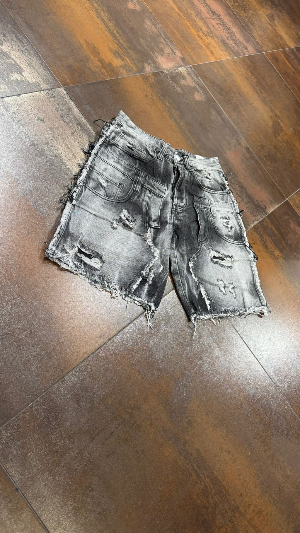 BERMUDA DOUBLE GREY