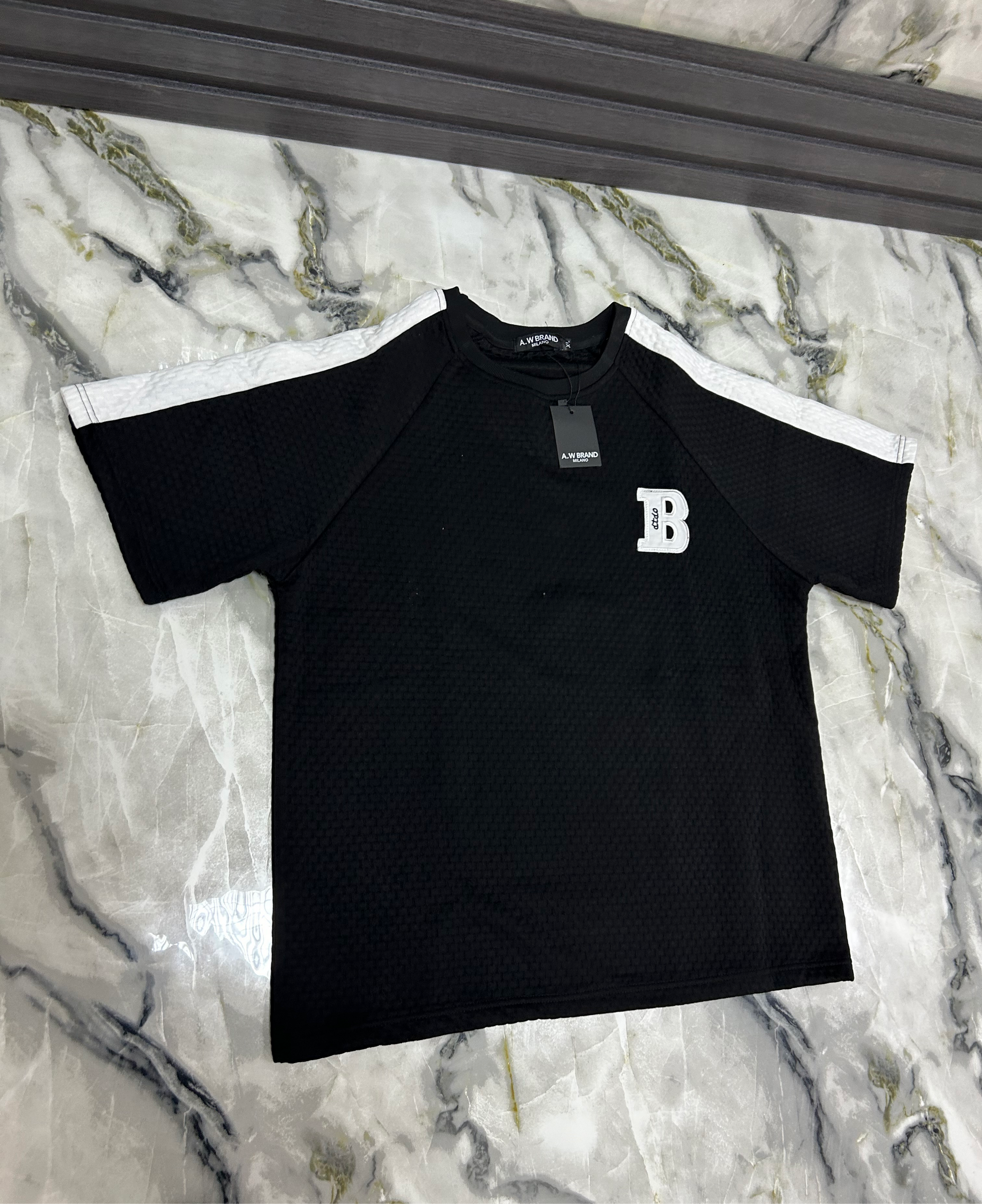 T-shirt felpata b/w